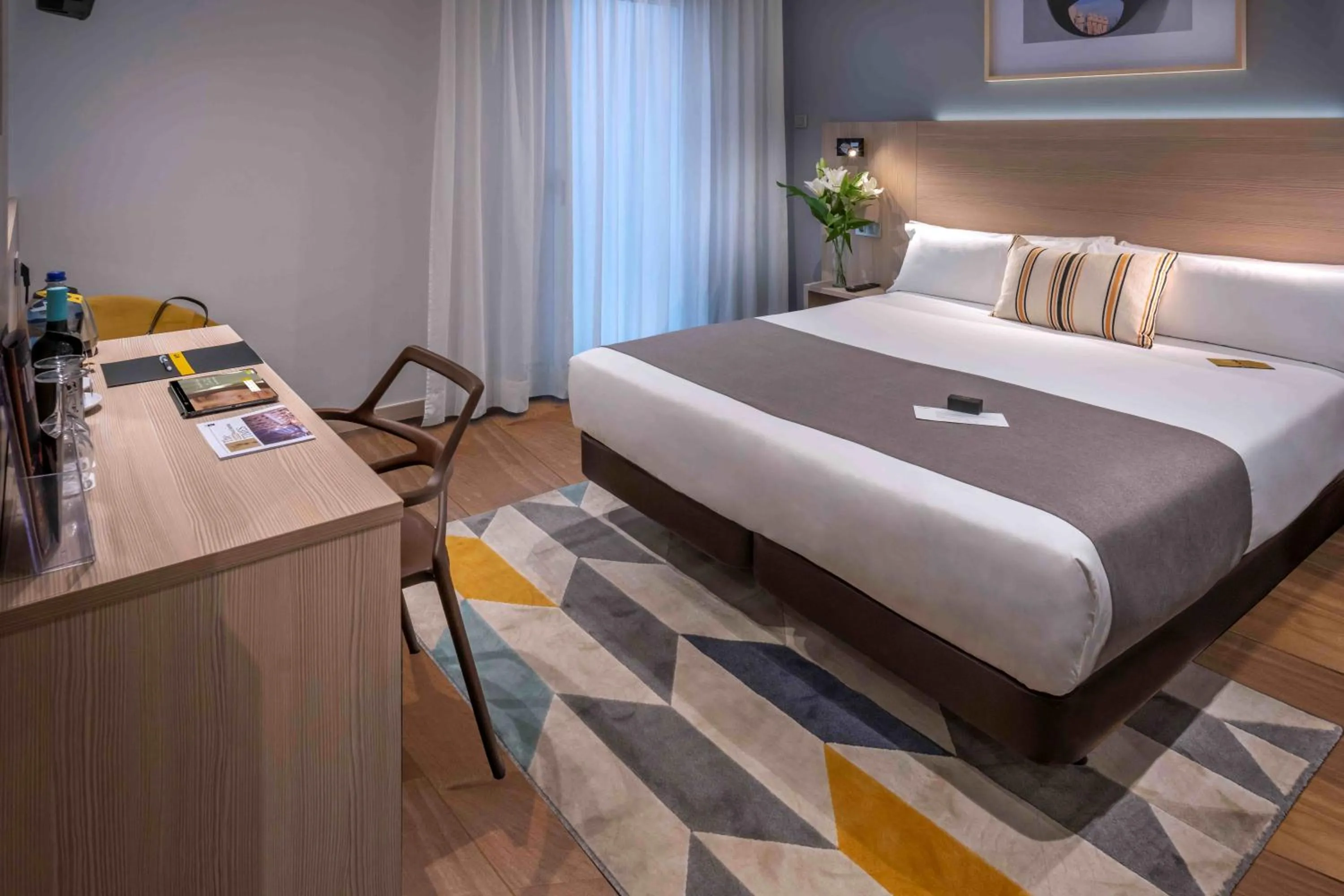 Photo of the whole room, Bed in Hotel SERHS Rivoli Rambla