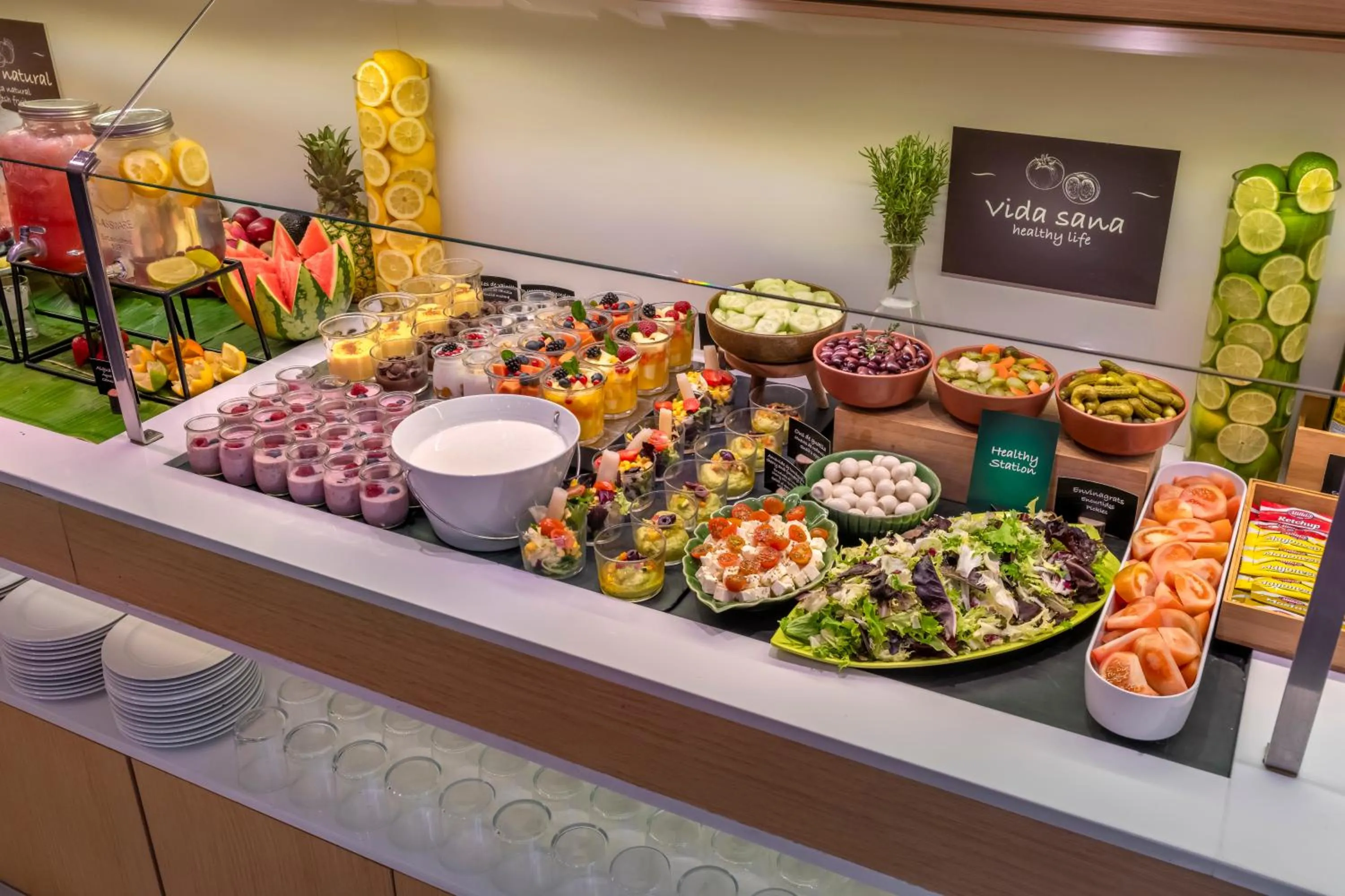 Buffet breakfast in Hotel SERHS Rivoli Rambla