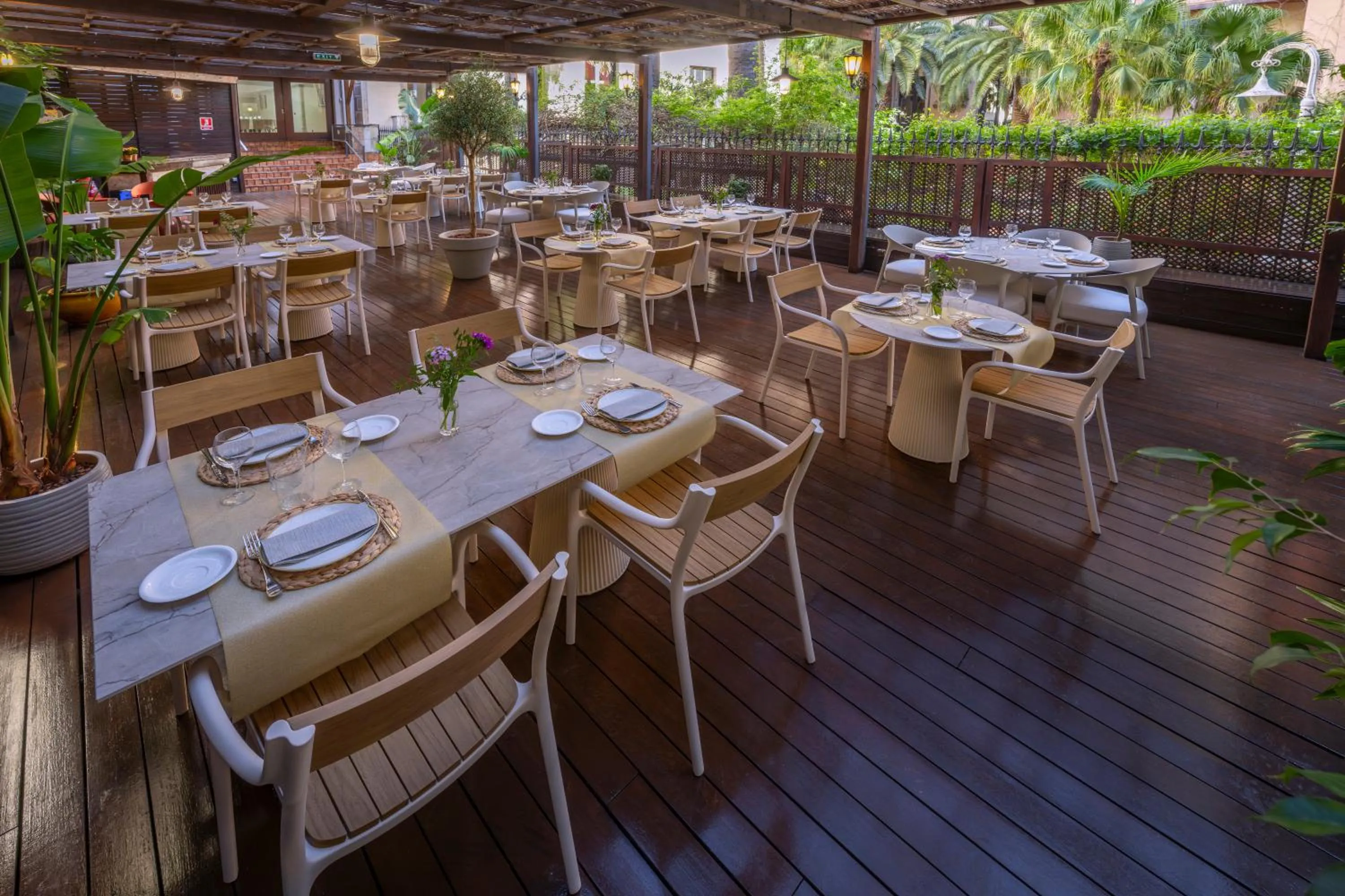 Balcony/Terrace in Hotel SERHS Rivoli Rambla