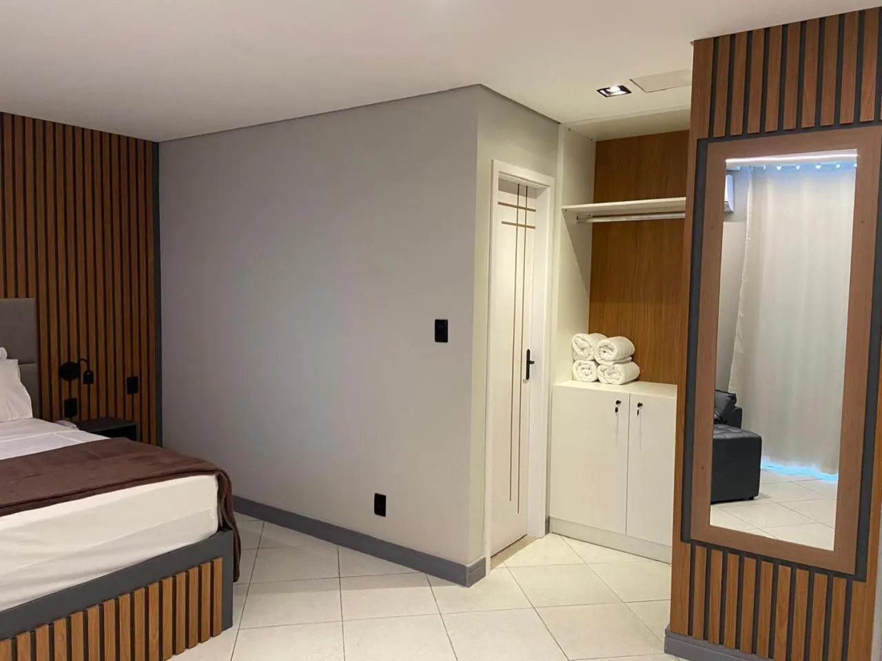 Bed in Millenium Hotel Flat