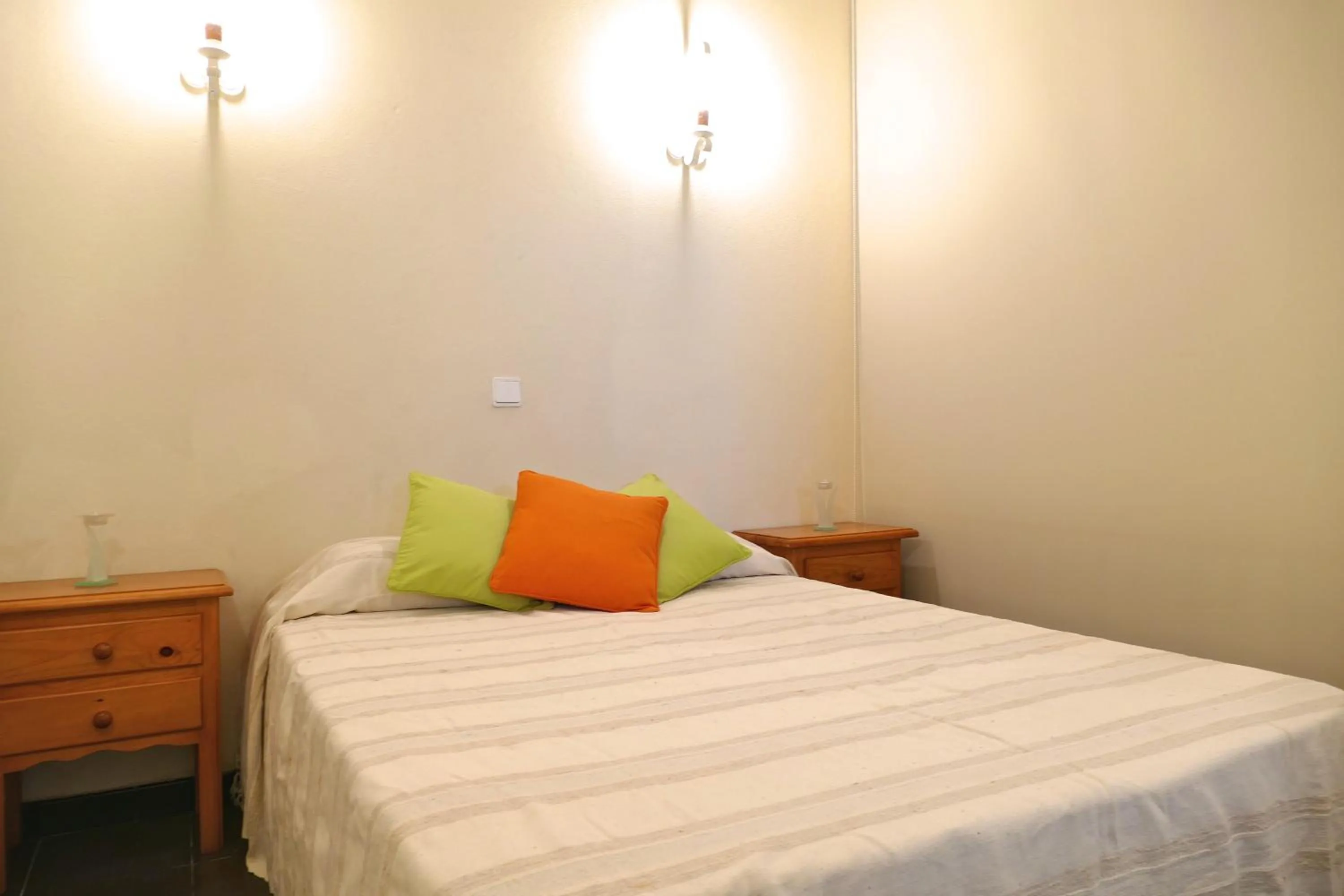 Bedroom, Bed in Apartamentos Barracuda