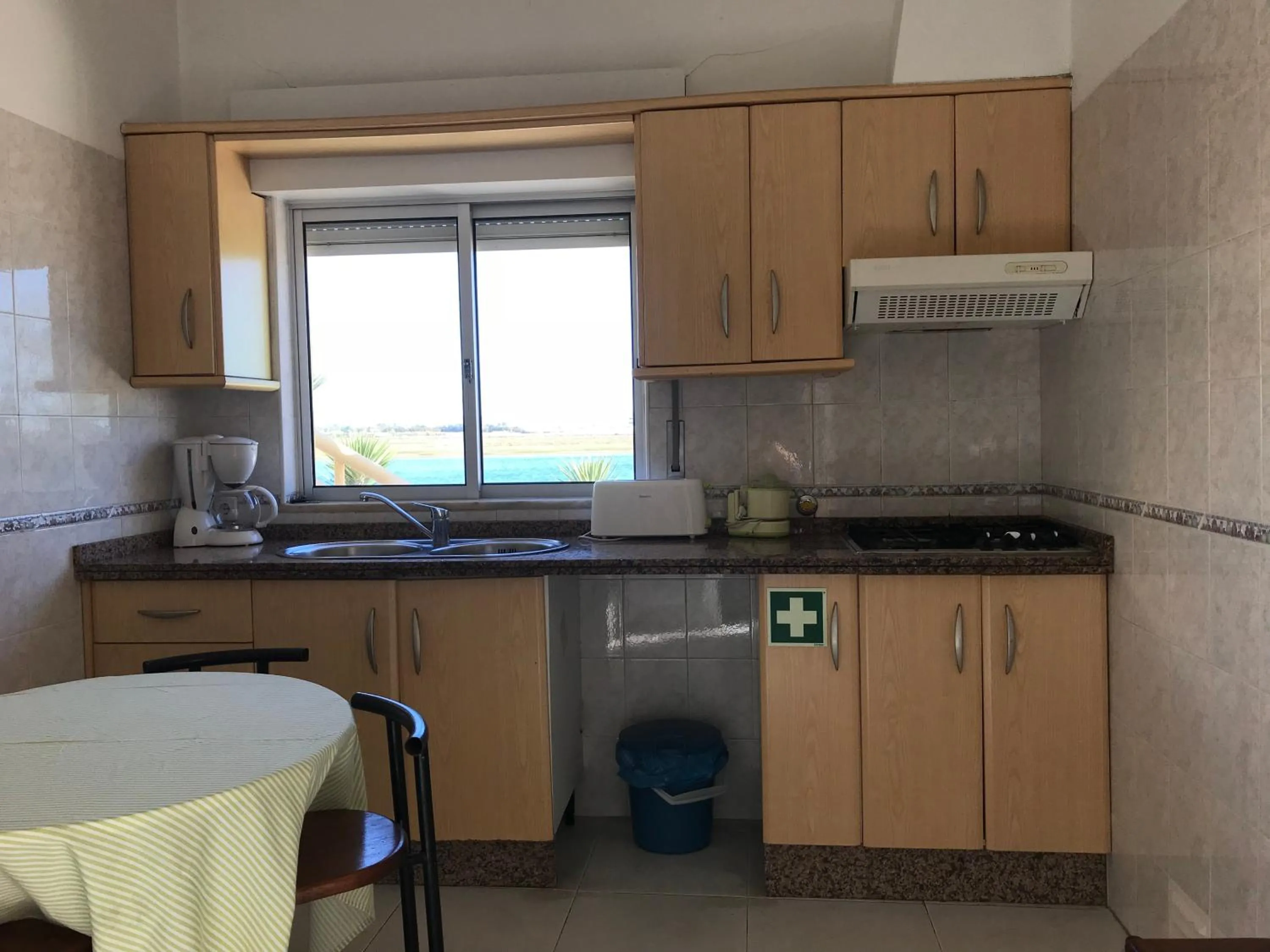 Kitchen or kitchenette in Apartamentos Barracuda