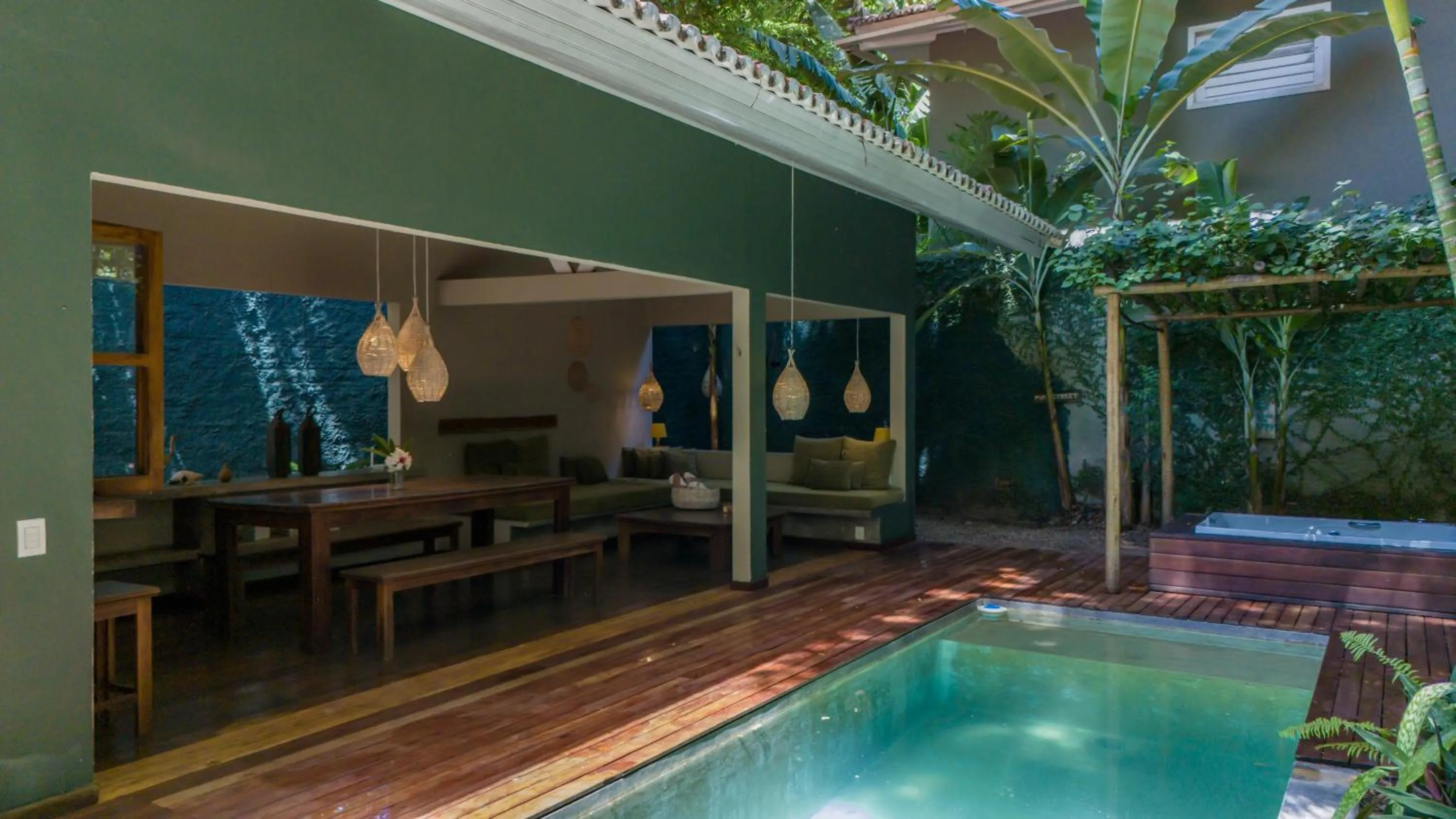 Swimming pool in Recanto de Sophie