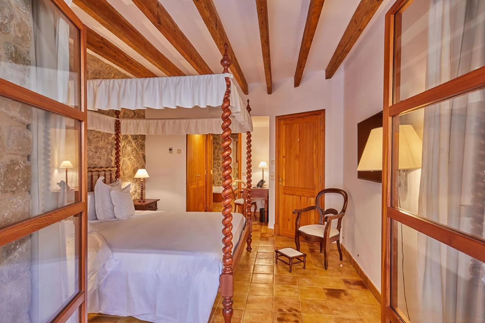 Bed in Cas Comte Suites & Spa - Adults Only