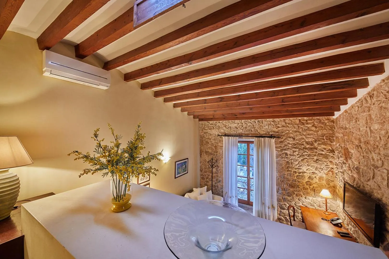 Photo of the whole room, Bed in Cas Comte Suites & Spa - Adults Only