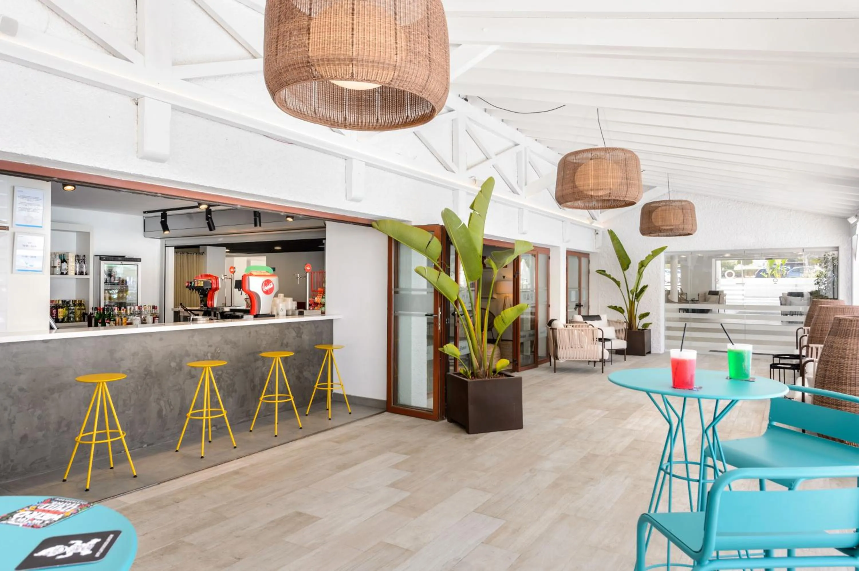 Balcony/Terrace, Restaurant/Places to Eat in Hotel Playasol Cala Tarida