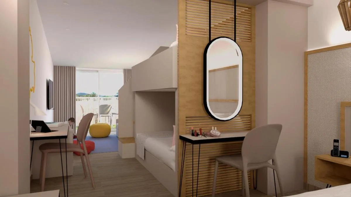 Photo of the whole room in Hotel Vibra Cala Tarida-3SUP