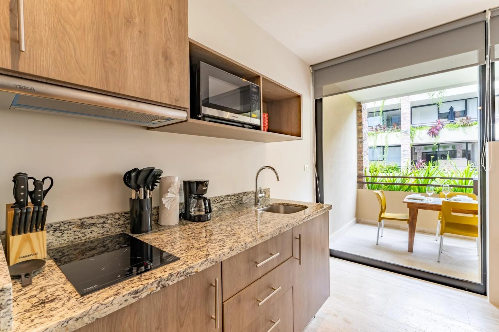 Coffee/tea facilities in Syrena Adventure