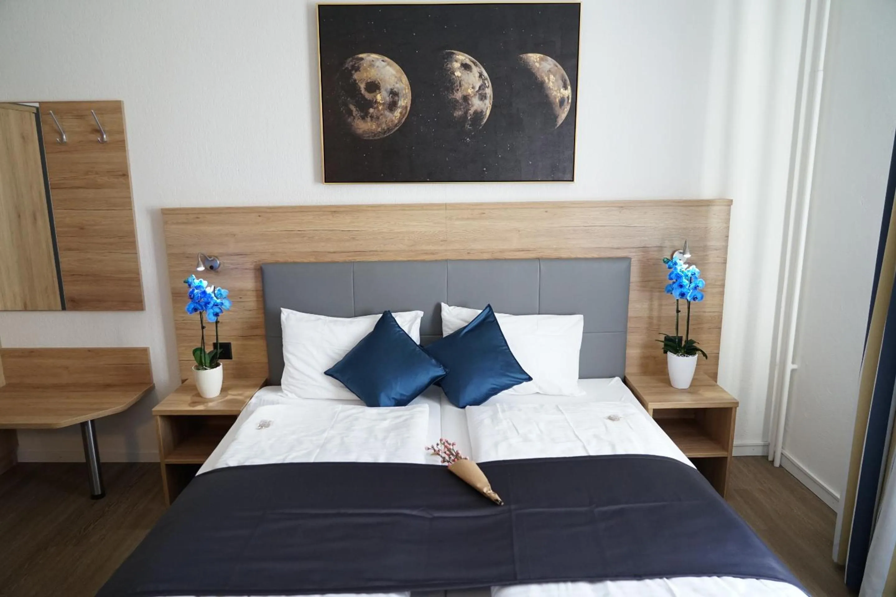 Bedroom, Bed in Centra Hotel Winterthur