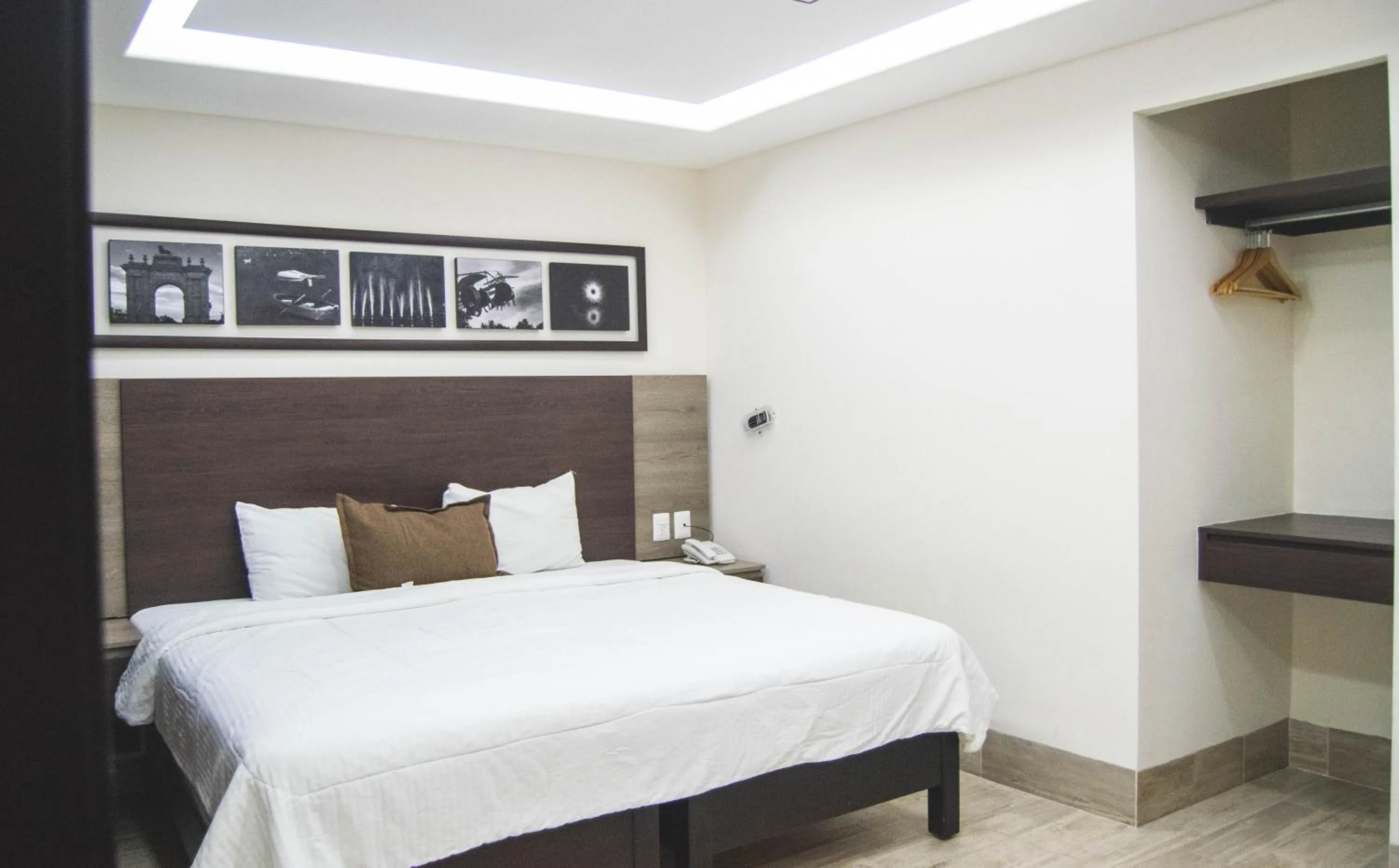 Bed in Hotel River Poliforum