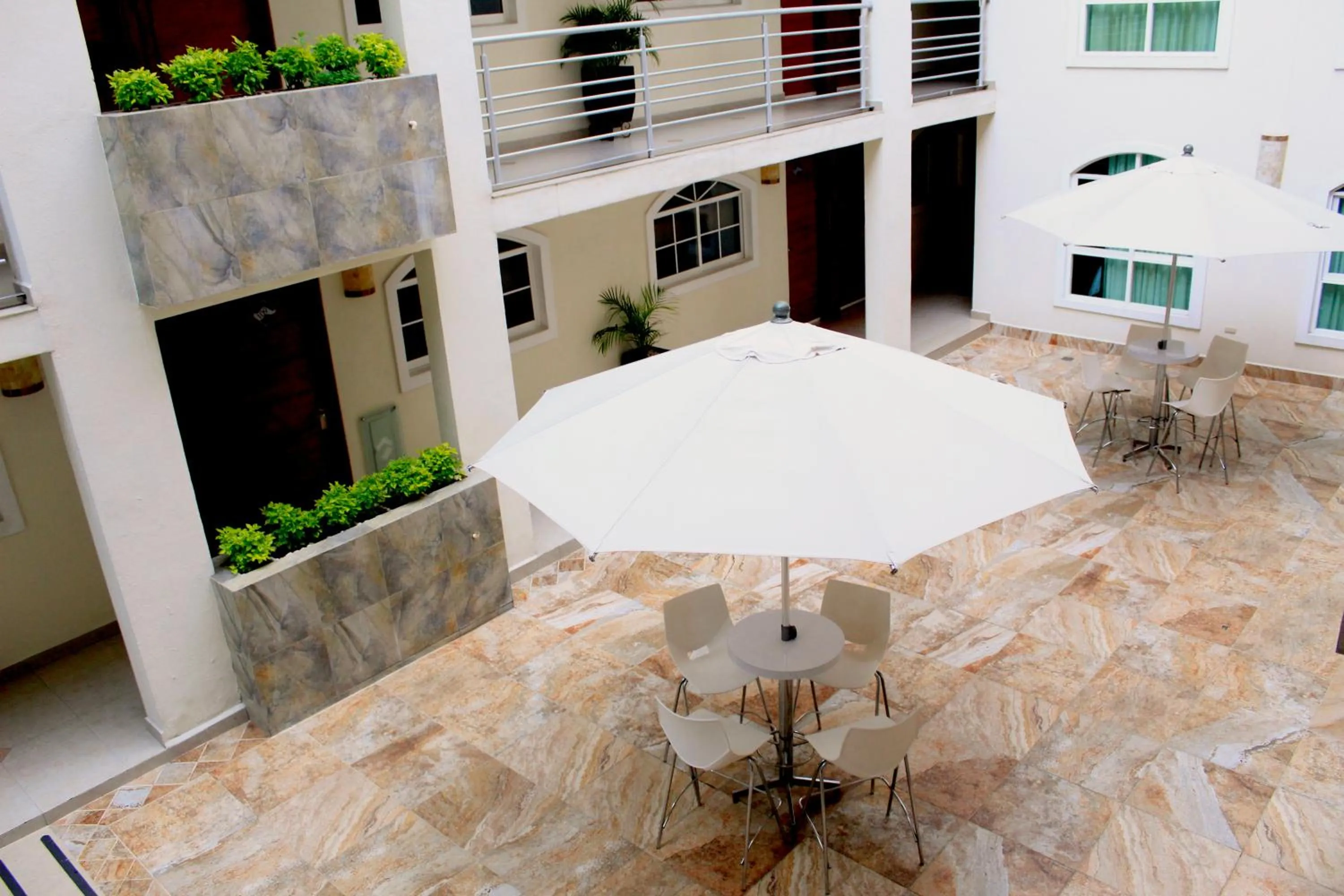 Patio in Hotel River Poliforum