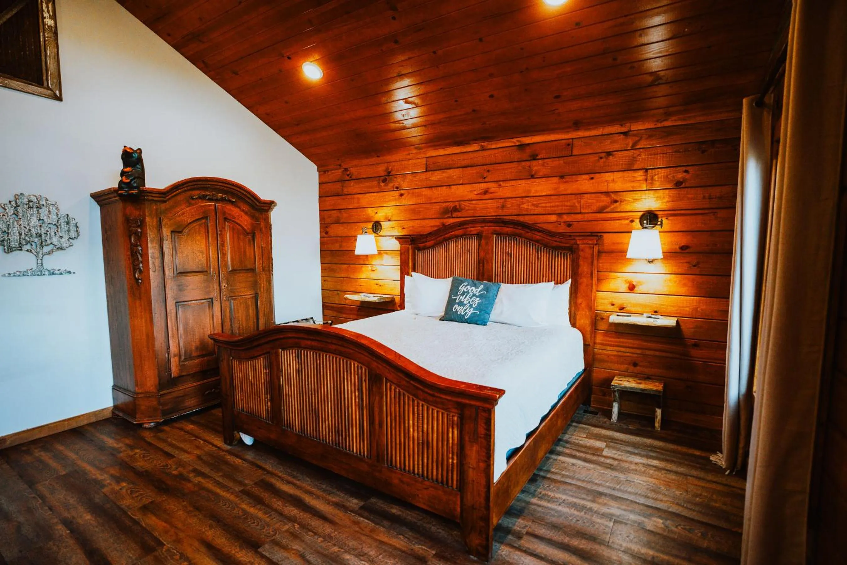 Bed in Starlight Haven Hot Springs