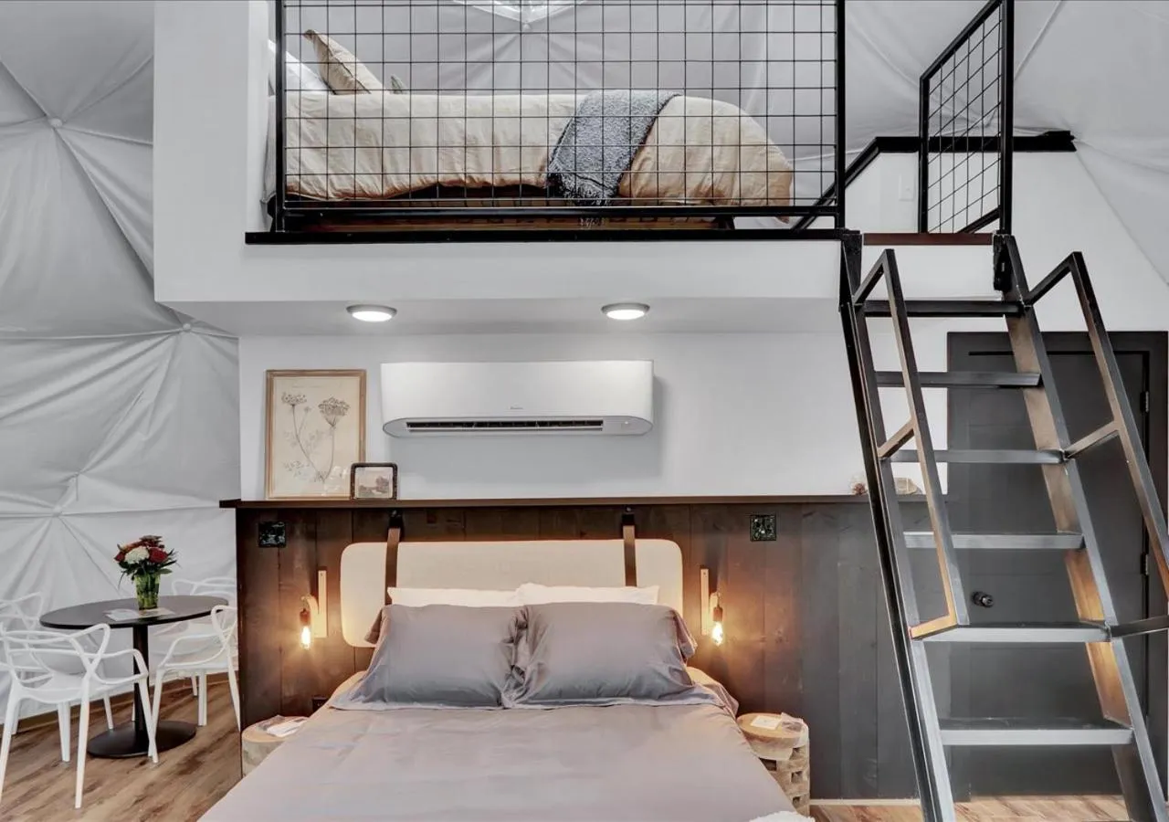 Bedroom, Bed in Starlight Haven Hot Springs