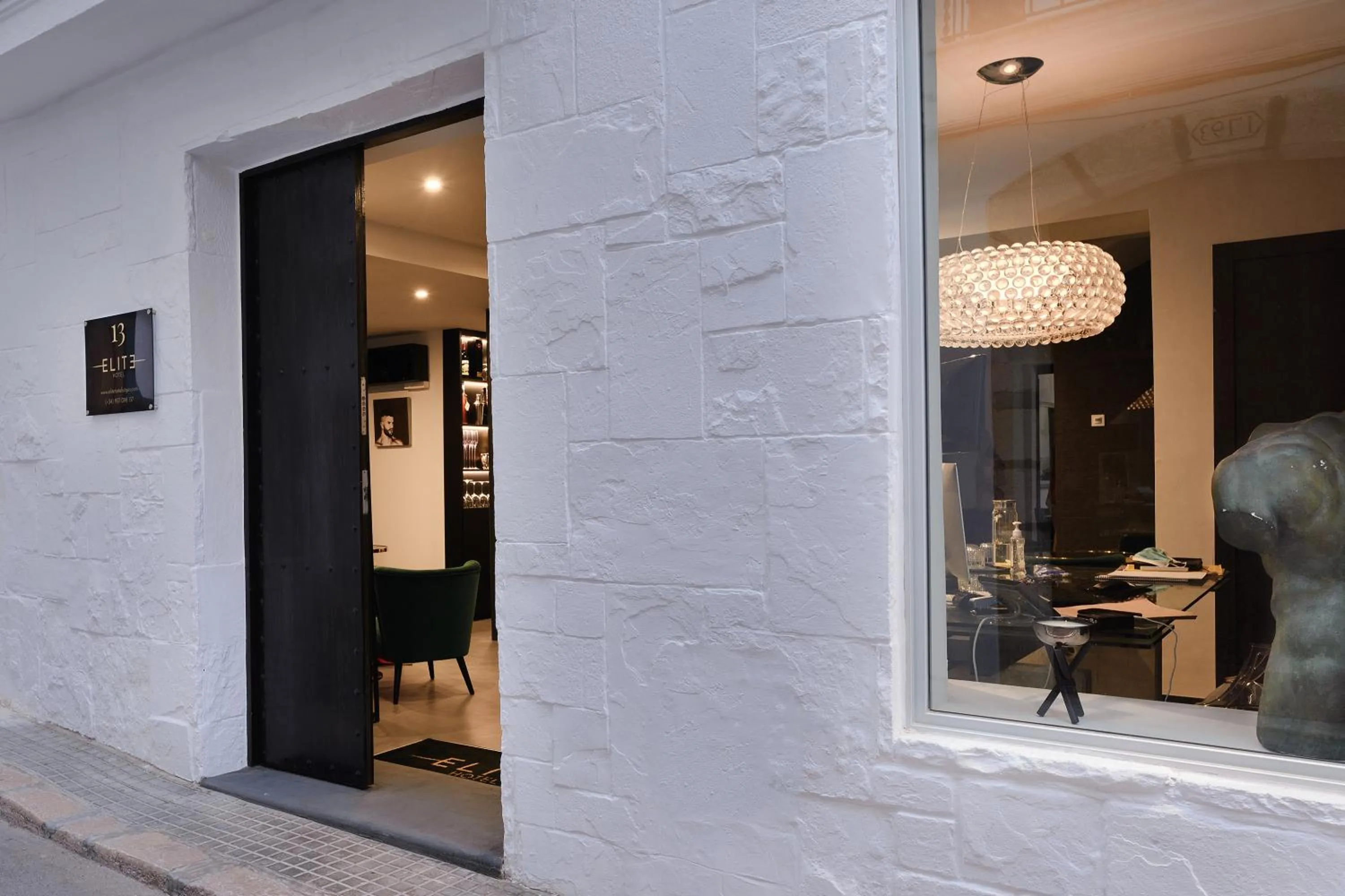 Facade/entrance in Elite Hotel - Gay Men Only