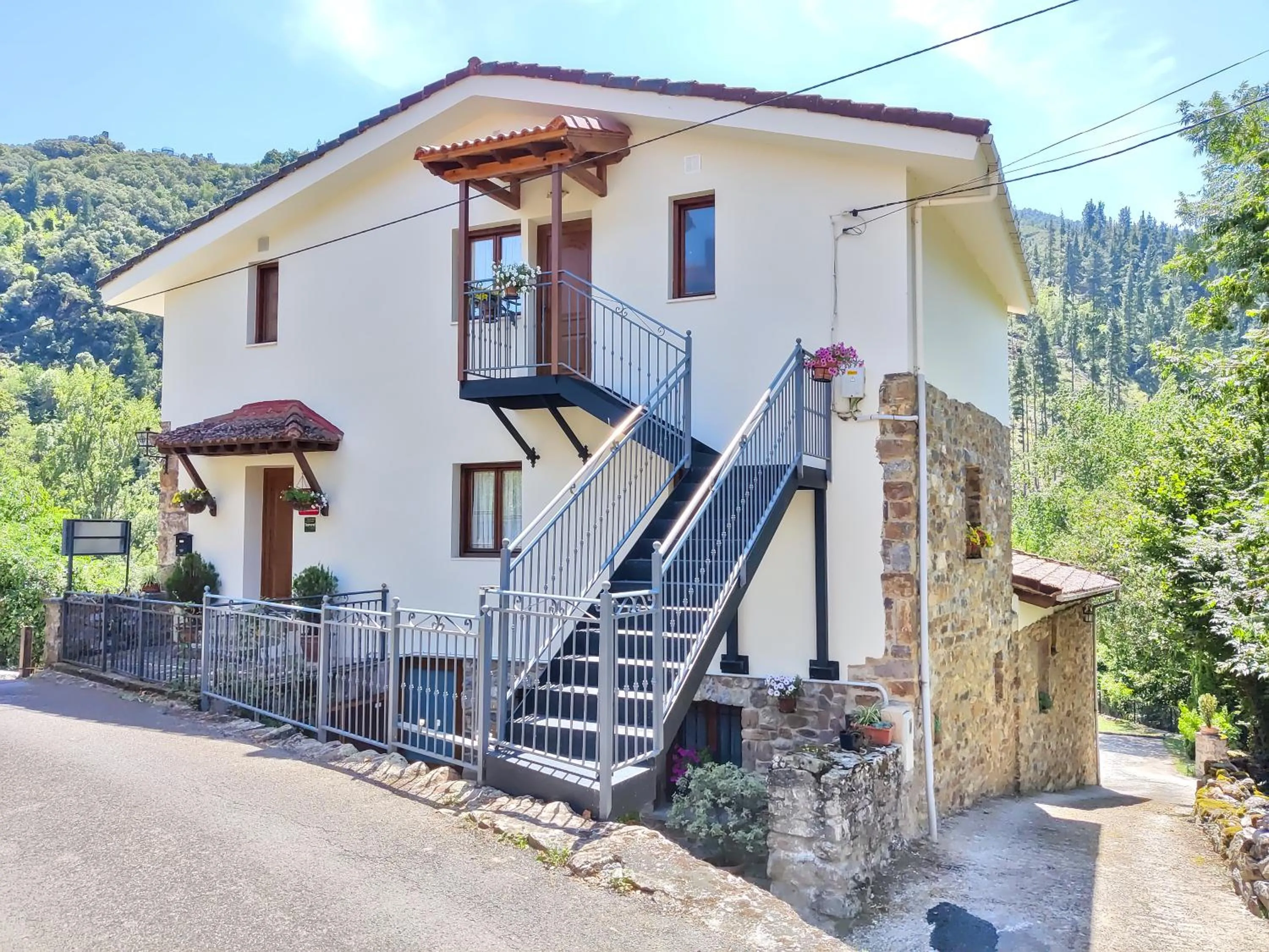 Property building in Apartamentos Javier