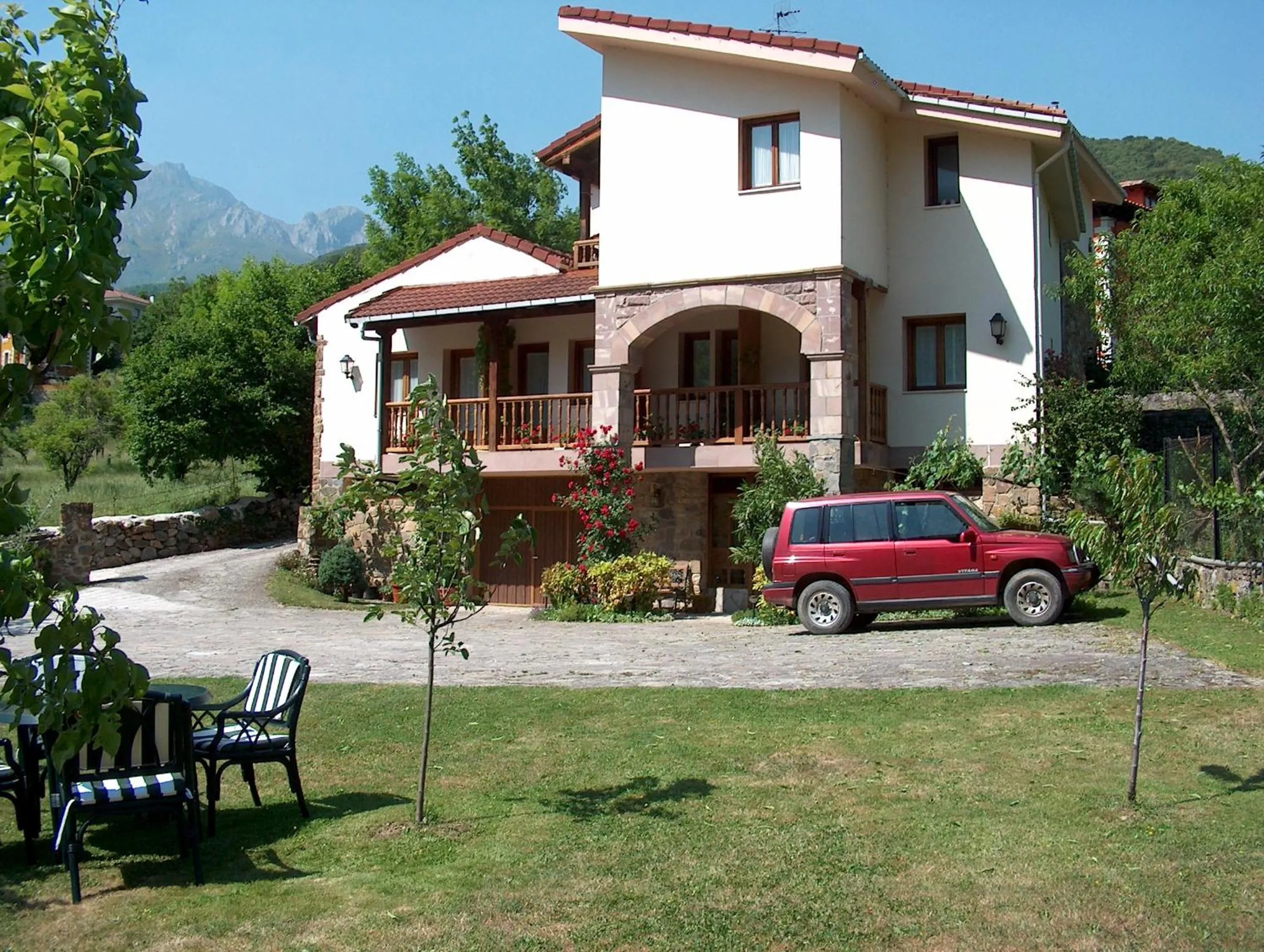 Property building in Apartamentos Javier