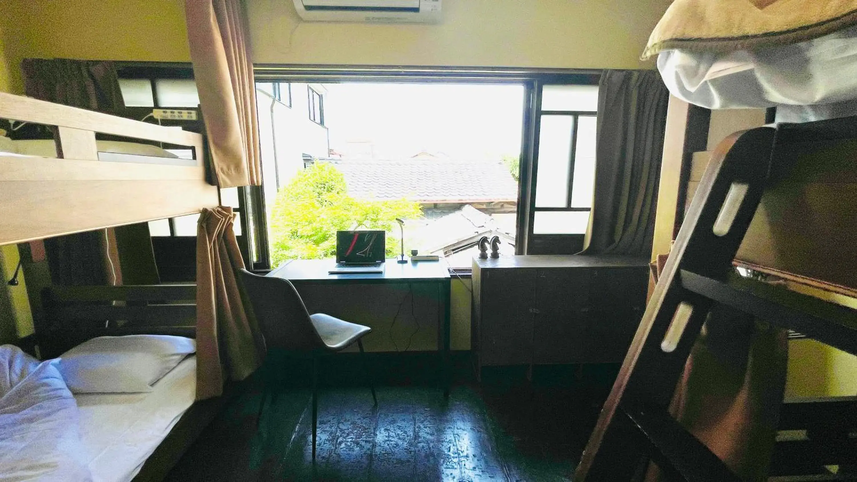 Bunk Bed in Female Dormitory Room in Guesthouse KYOTO COMPASS Bunk Bed in Female Dormitory Room in Guesthouse KYOTO COMPASS