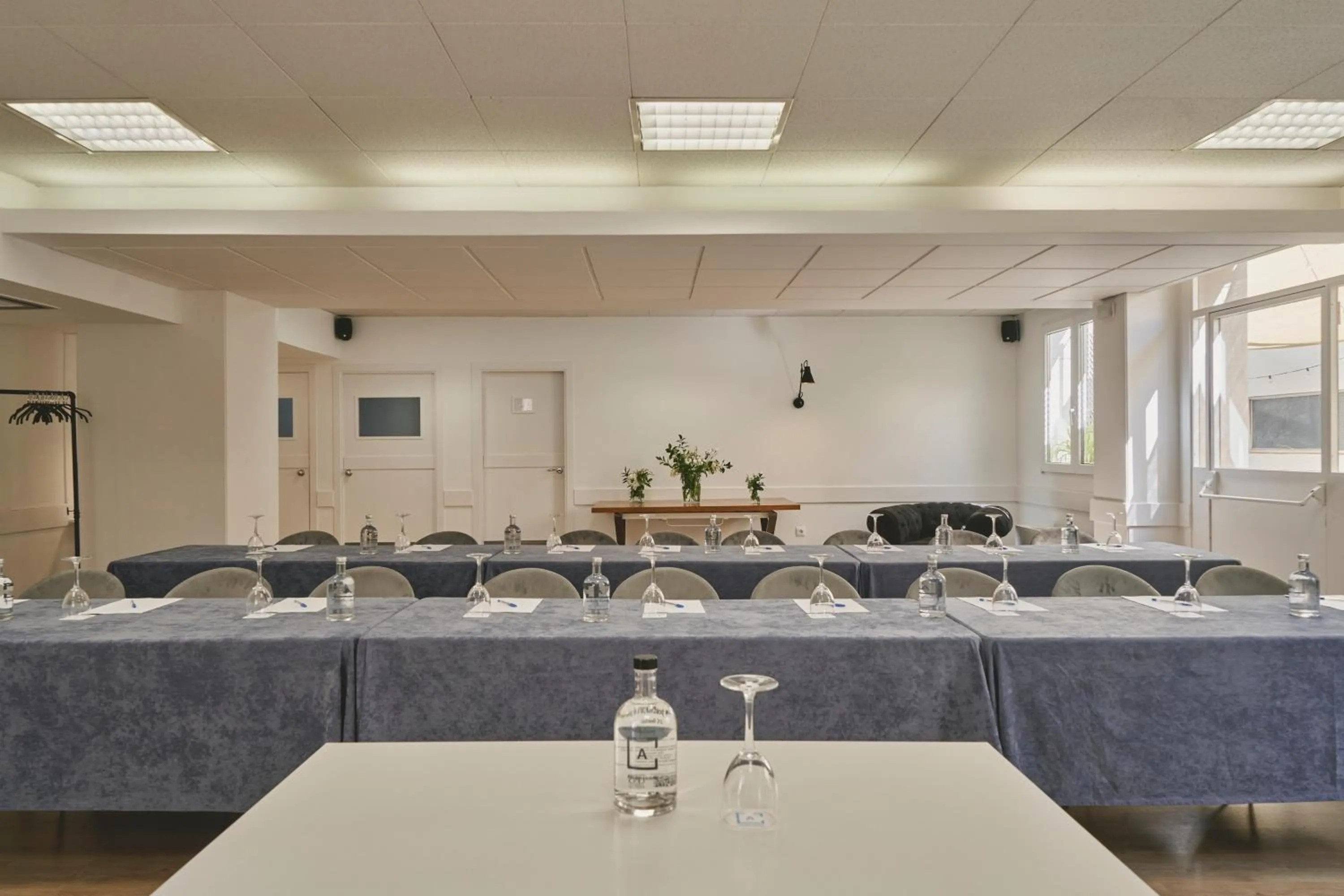 Meeting/conference room in Tres Torres Atiram Hotel