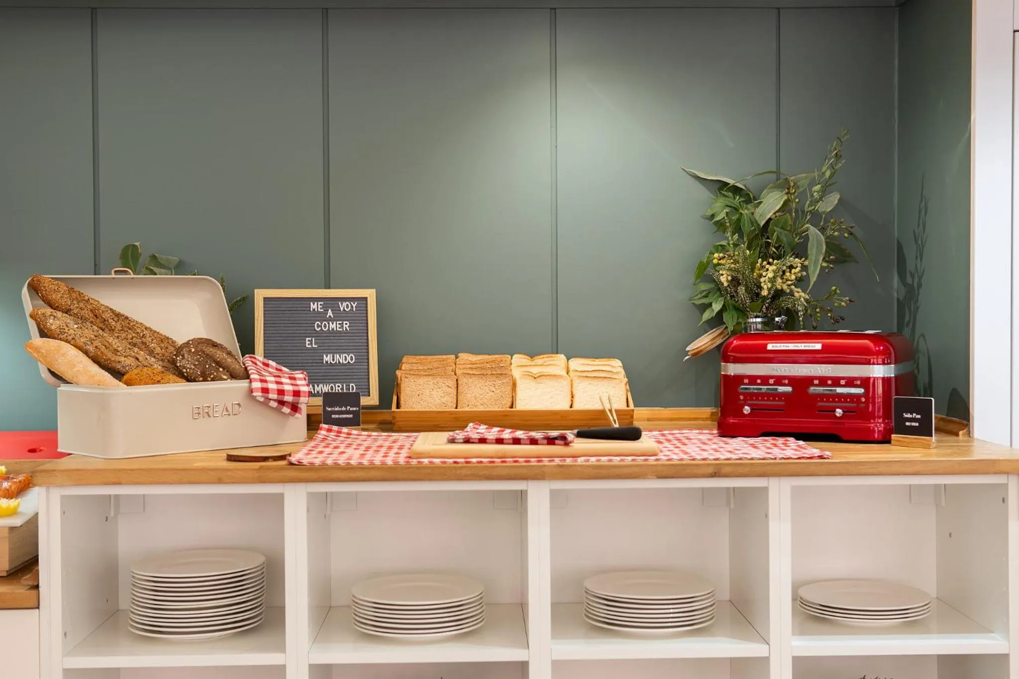 Breakfast in Tres Torres Atiram Hotel