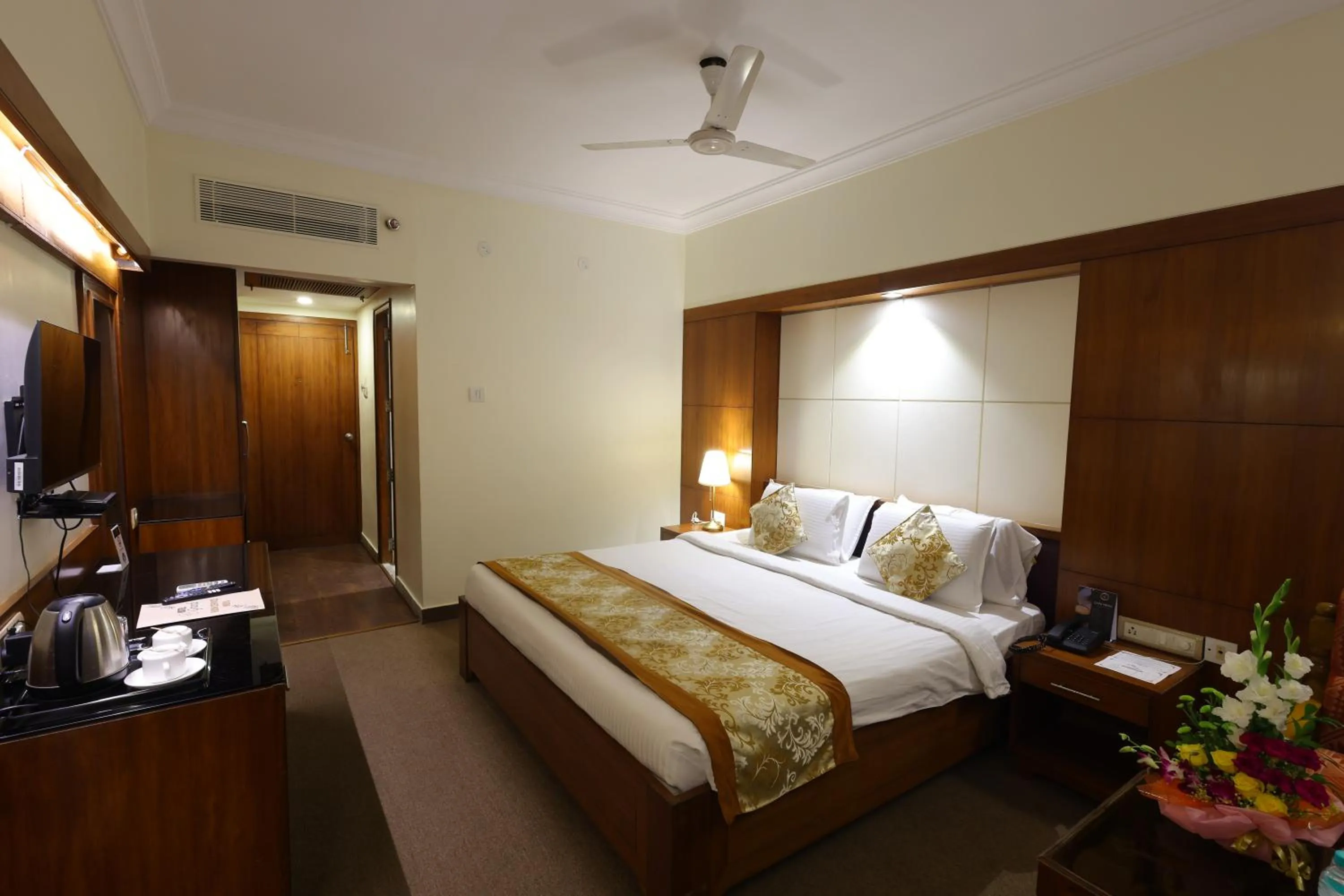 Bed in Hotel PLR Grand