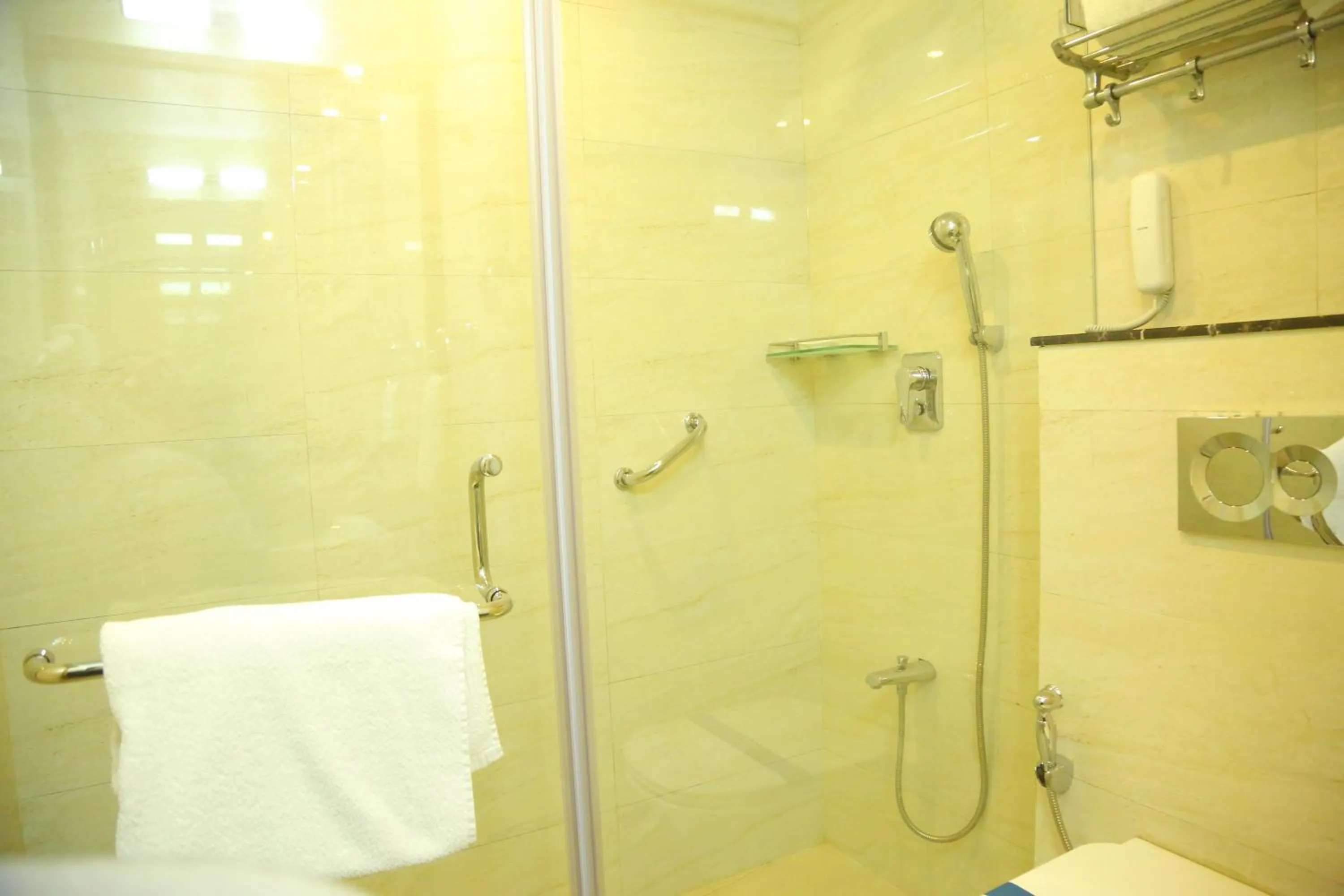 Bathroom in Royal Fort Hotel