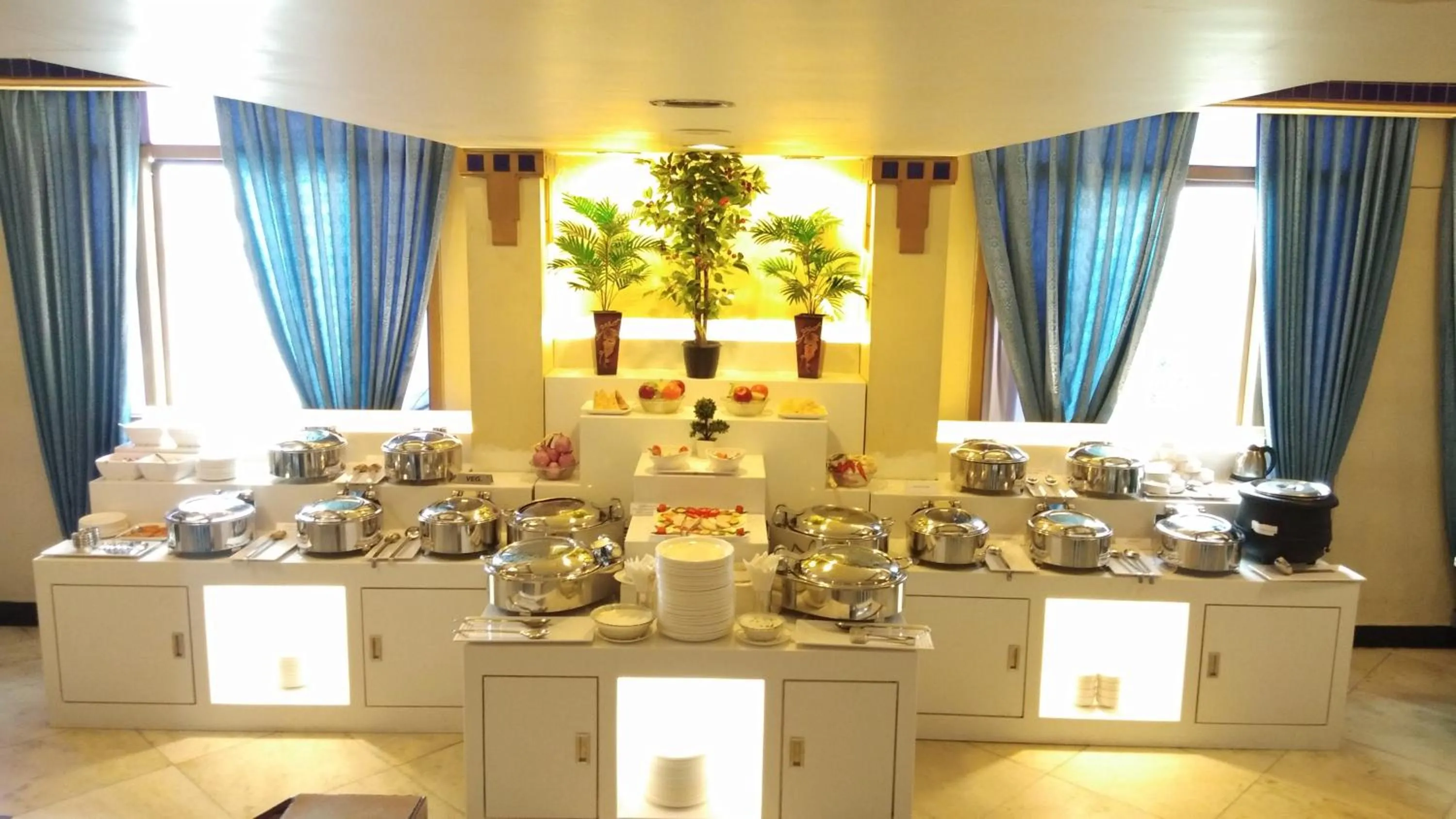 Breakfast in Royal Fort Hotel