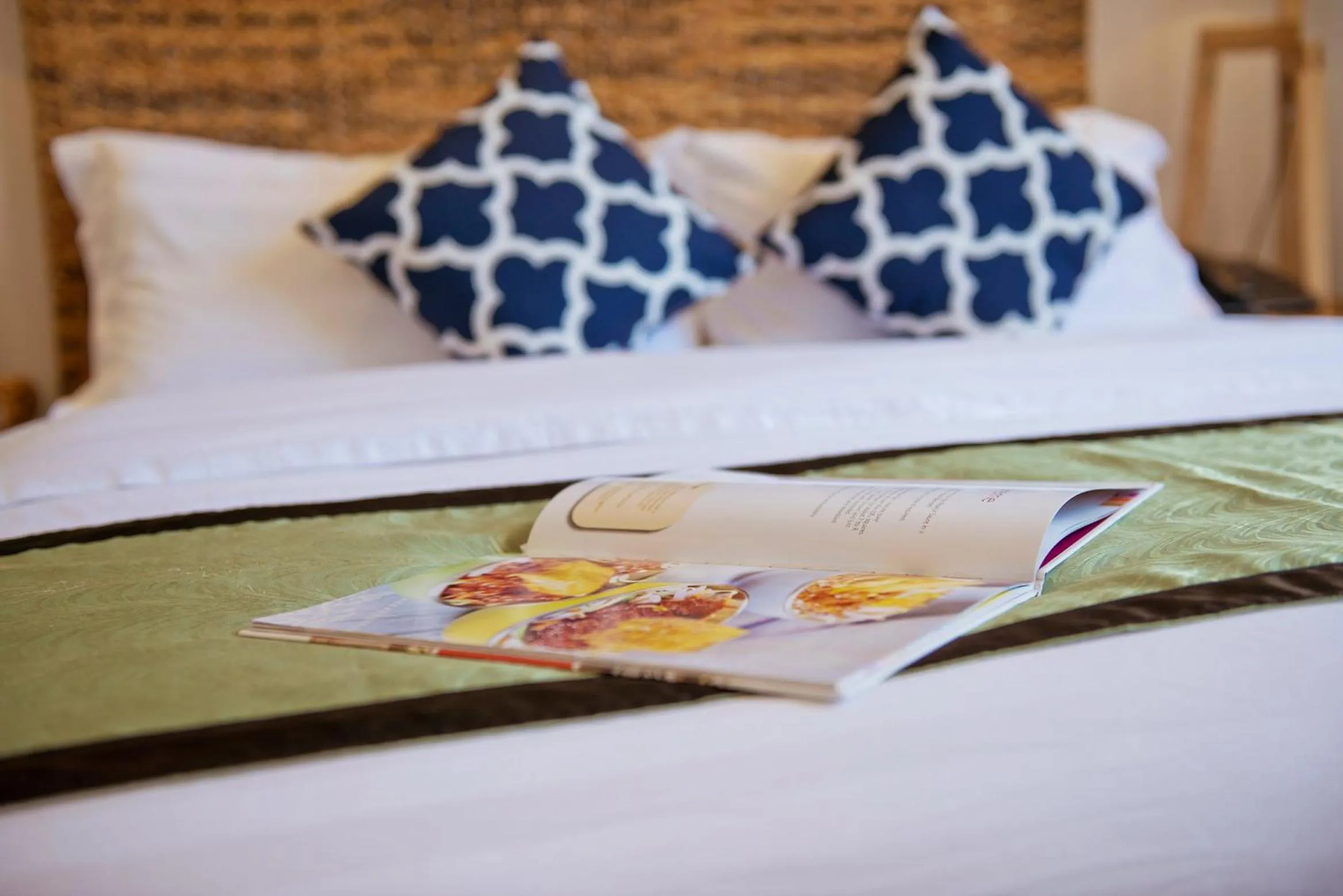 Decorative detail, Bed in Crystal Sands
