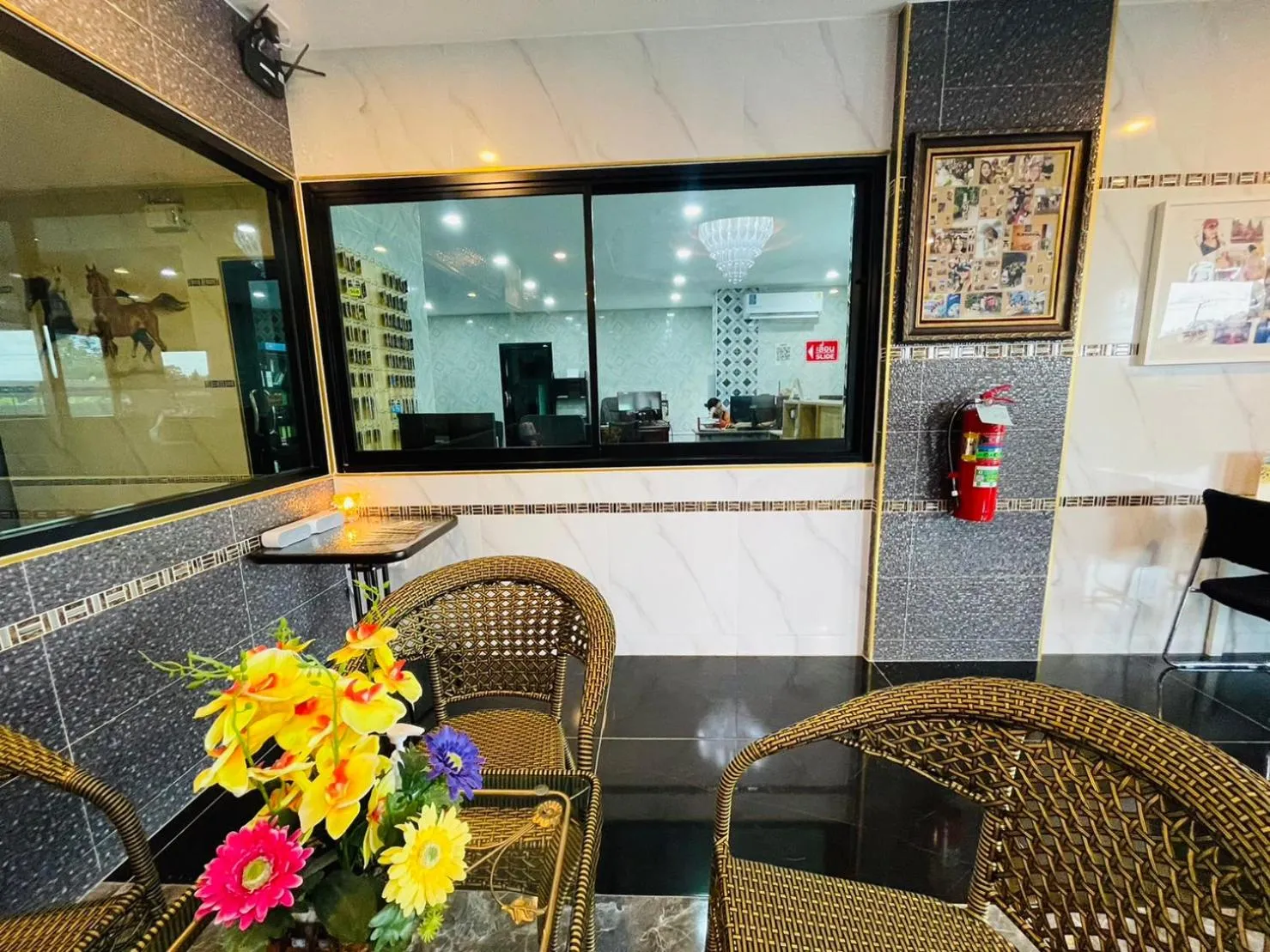 Lobby or reception in โรงแรมเรือนคุณเล็ก กานต์สินี