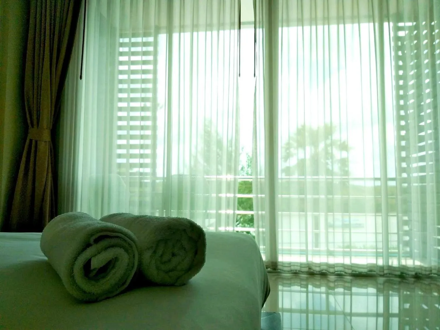 Bed in Krabi River View Hotel