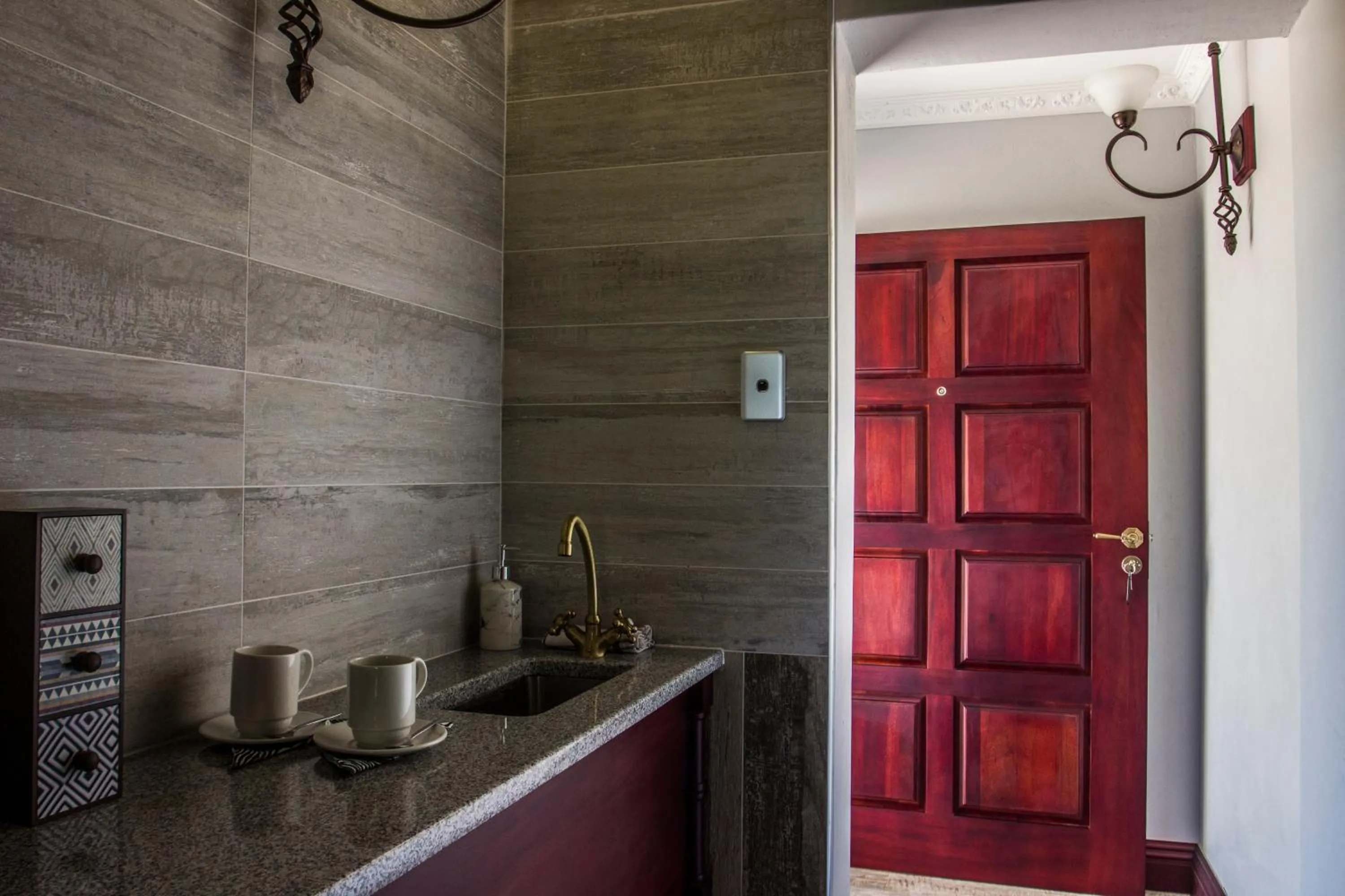 Kitchen or kitchenette in Lapeng Guest Lodge