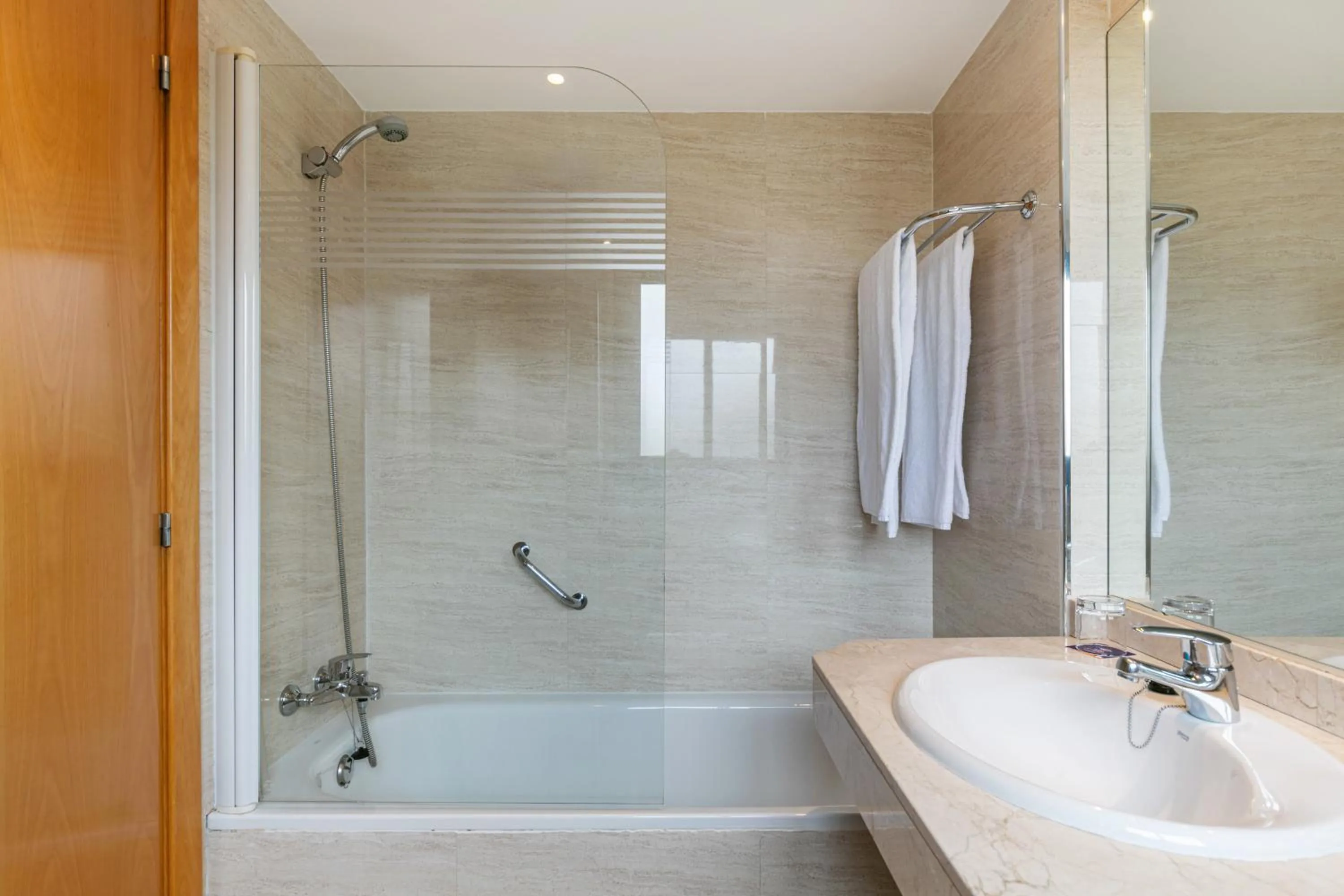 Photo of the whole room in Sercotel de los Reyes