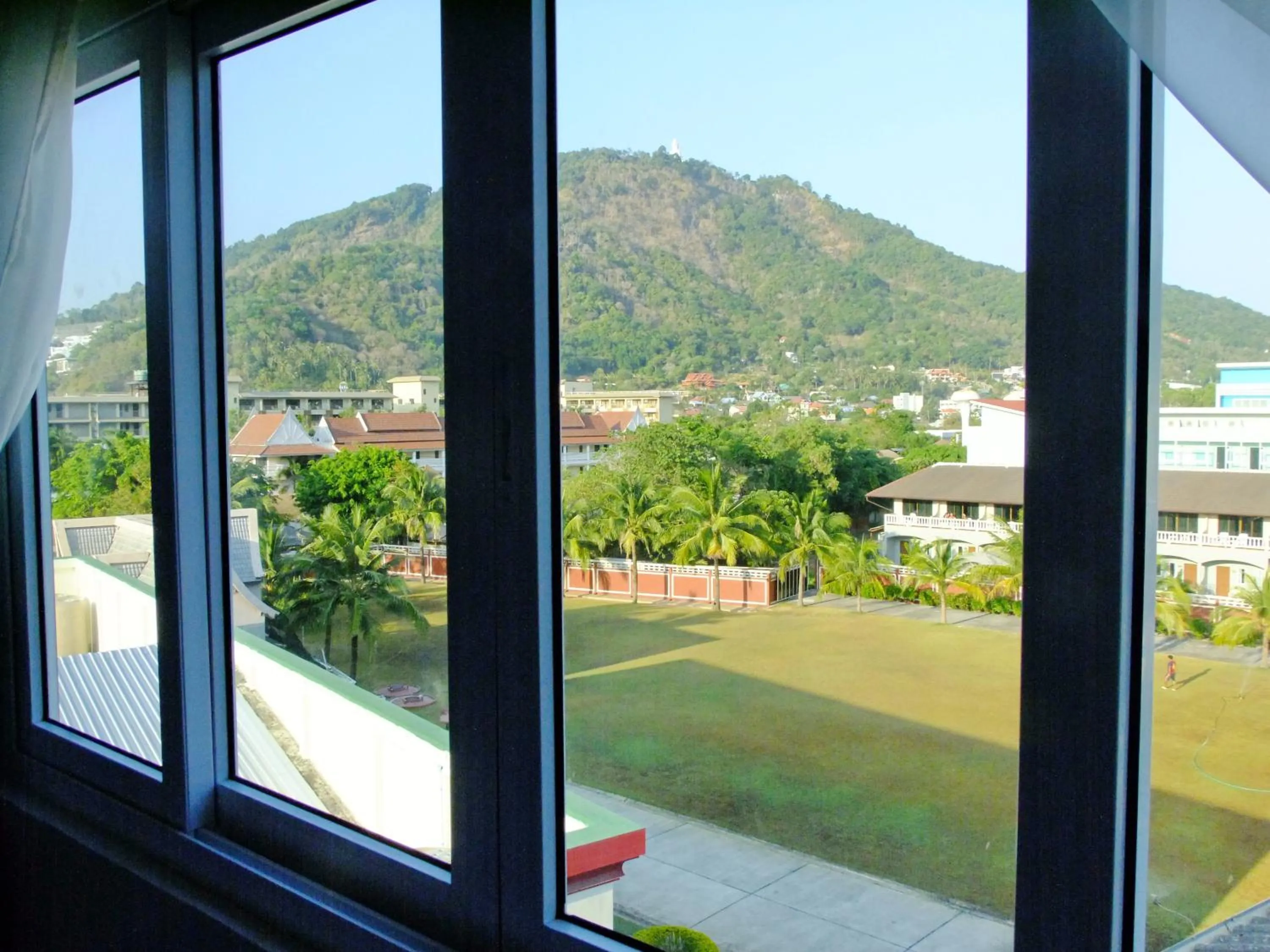 Mountain view in Kata Bai D - SHA Certificate Hotel