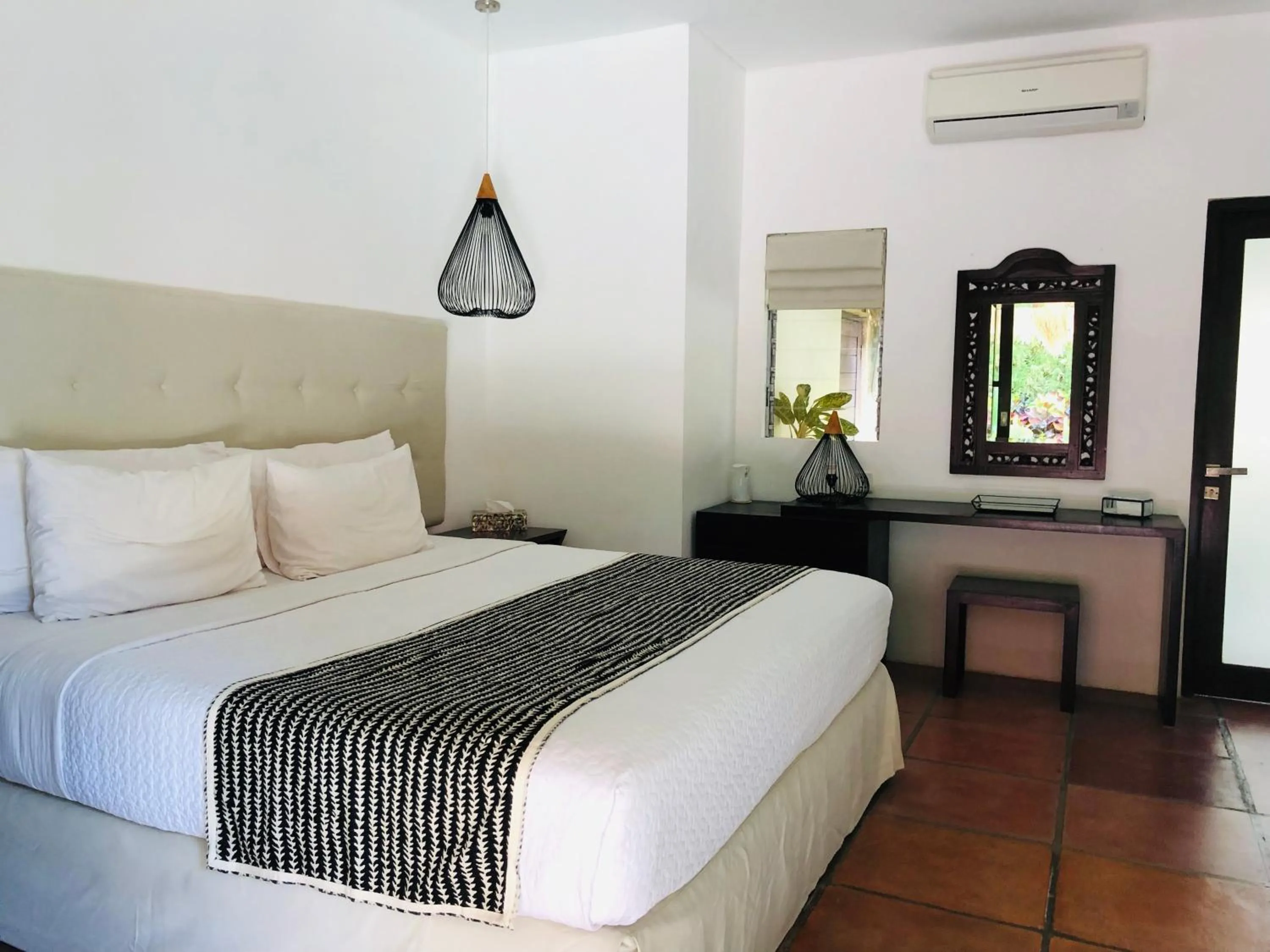 Bedroom, Bed in Villa Elleo