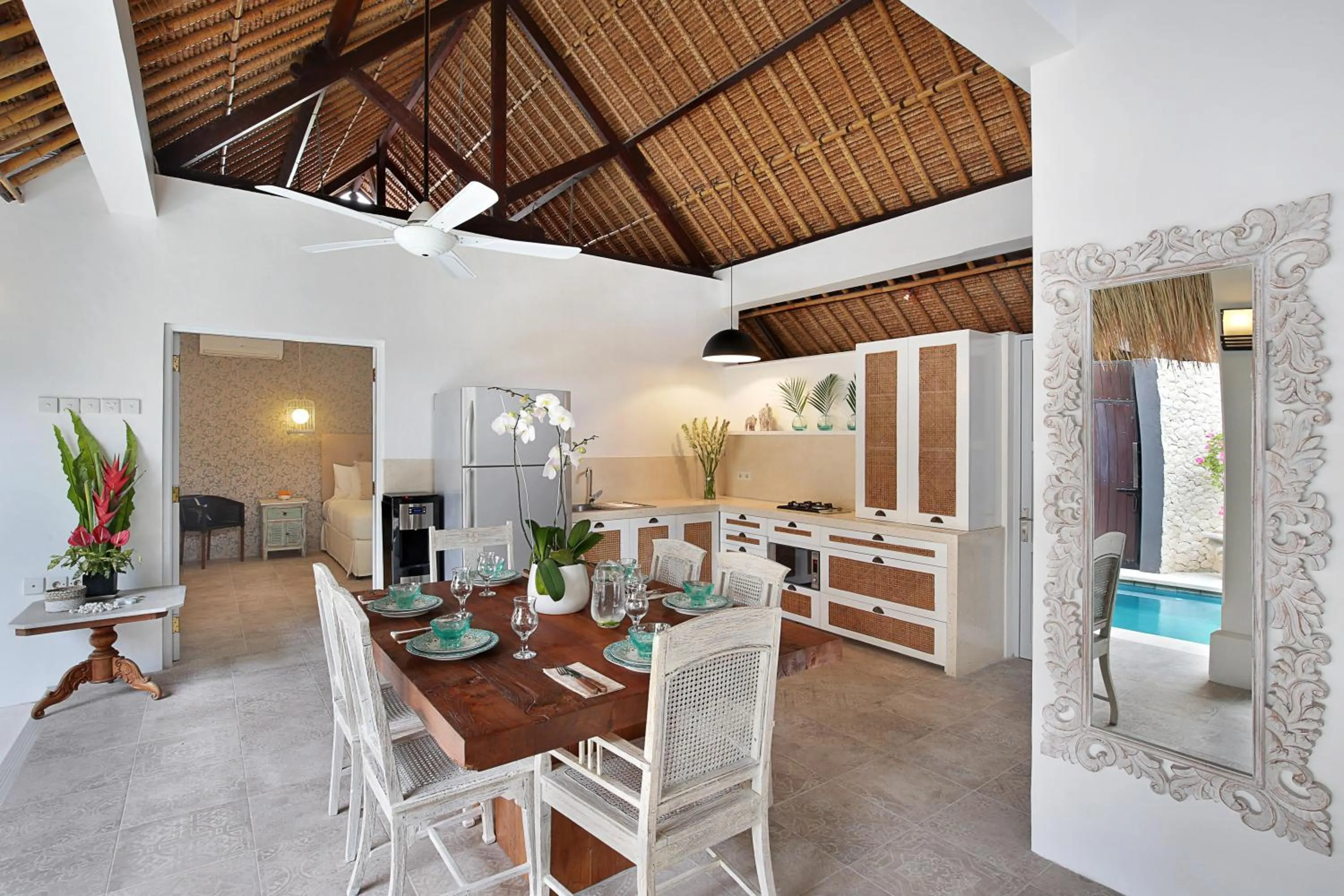 Kitchen or kitchenette in Villa Elleo