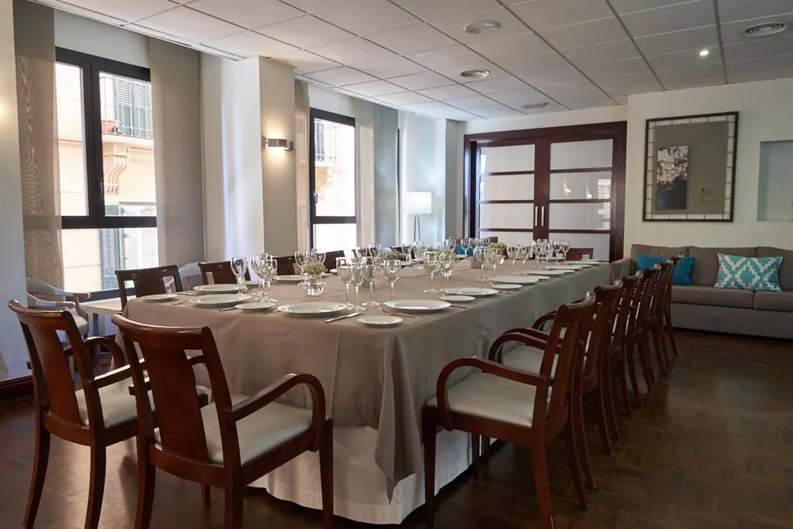 Restaurant/places to eat in Hotel Don Curro