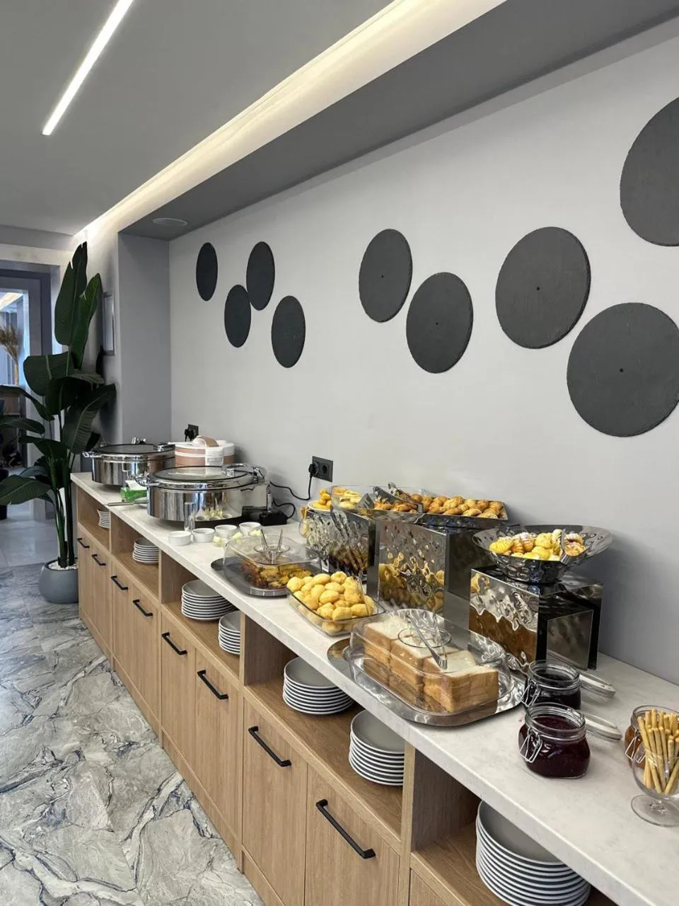 Restaurant/places to eat in My Hotel Bishkek