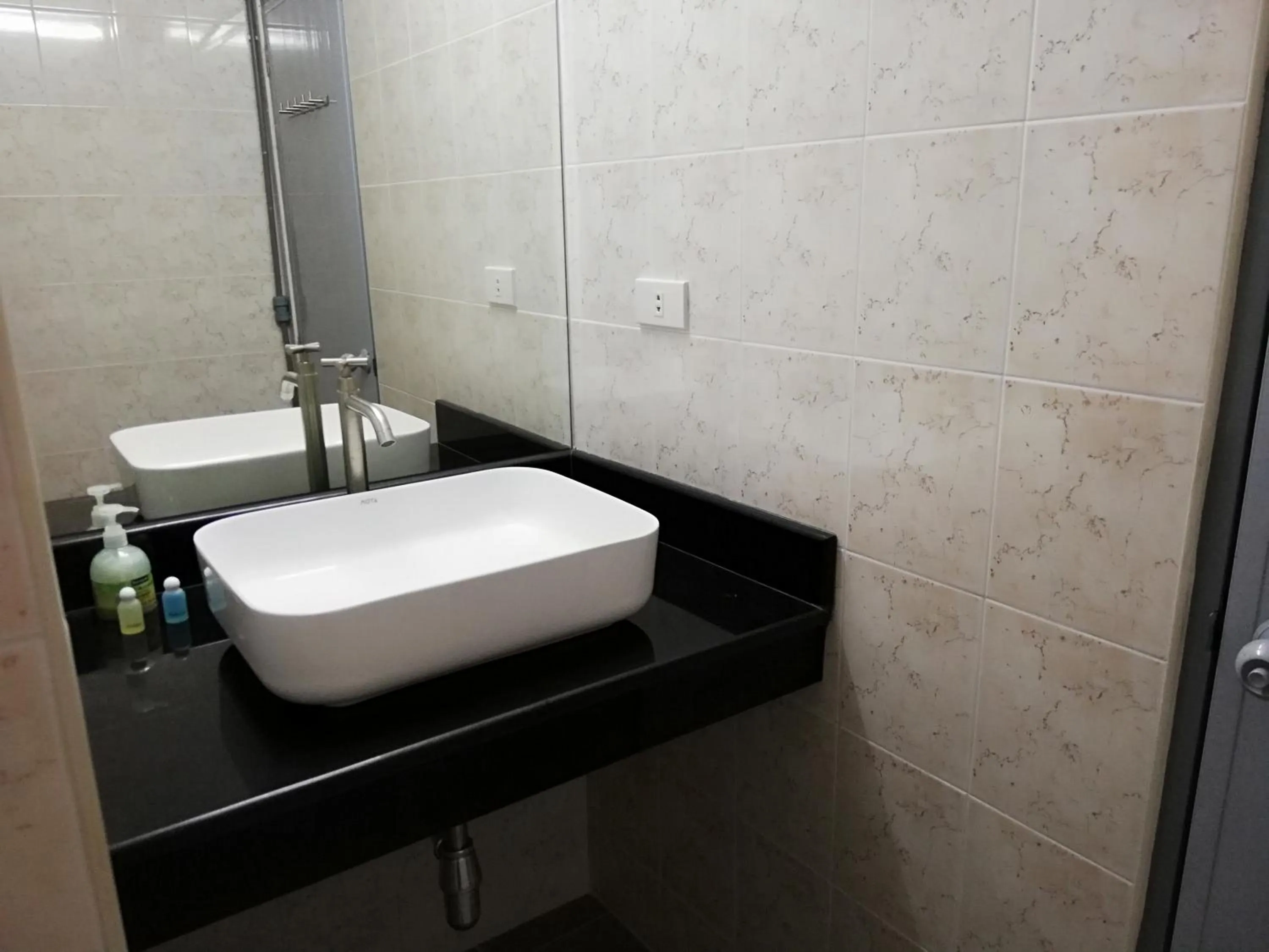 Bathroom in Freedom Estate sea view Apartments