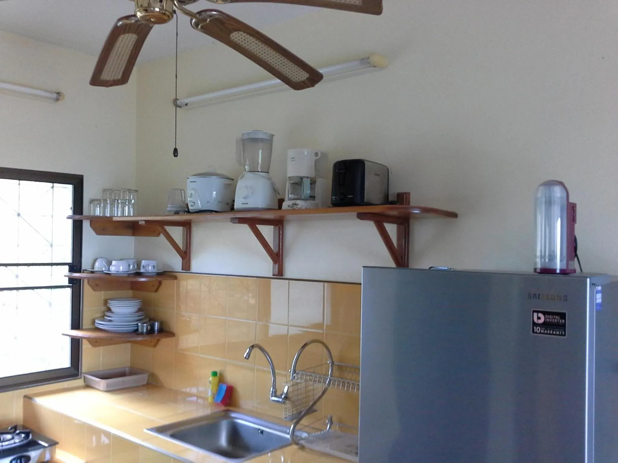 Kitchen or kitchenette in Freedom Estate sea view Apartments