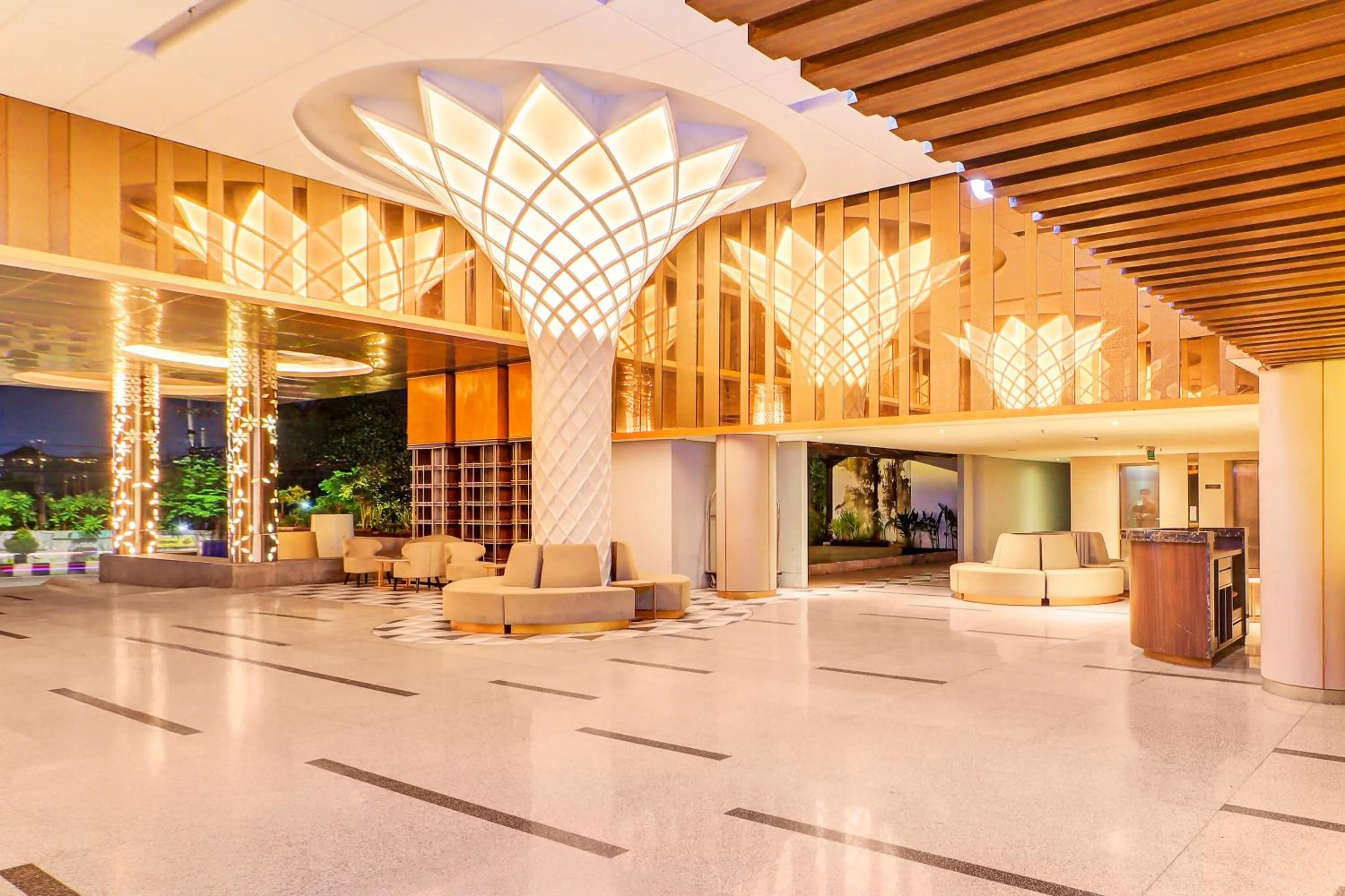 Lobby or reception in Sunday Hotel Arshika Sunset Road