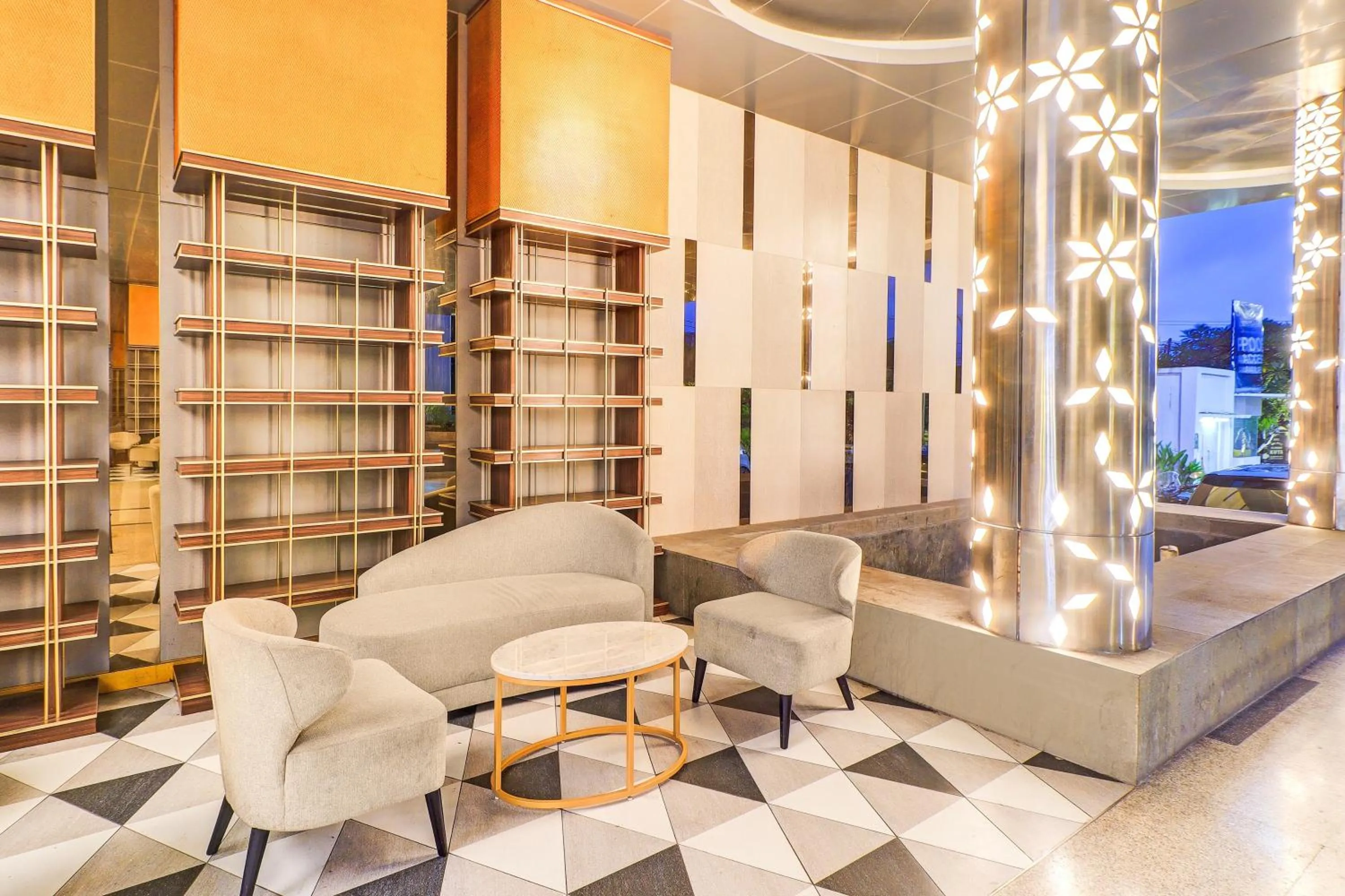 Lobby or reception in Sunday Hotel Arshika Sunset Road