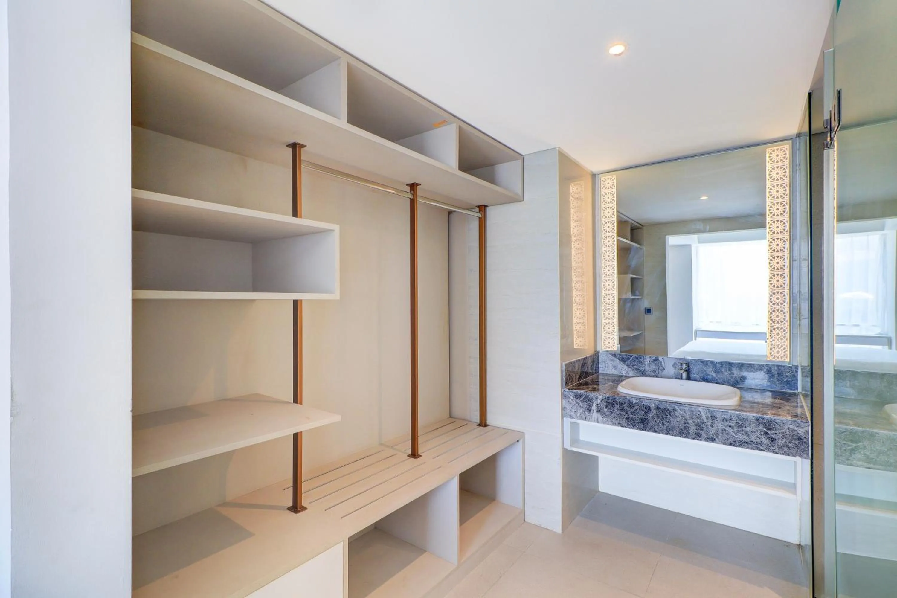 Bathroom in Sunday Hotel Arshika Sunset Road