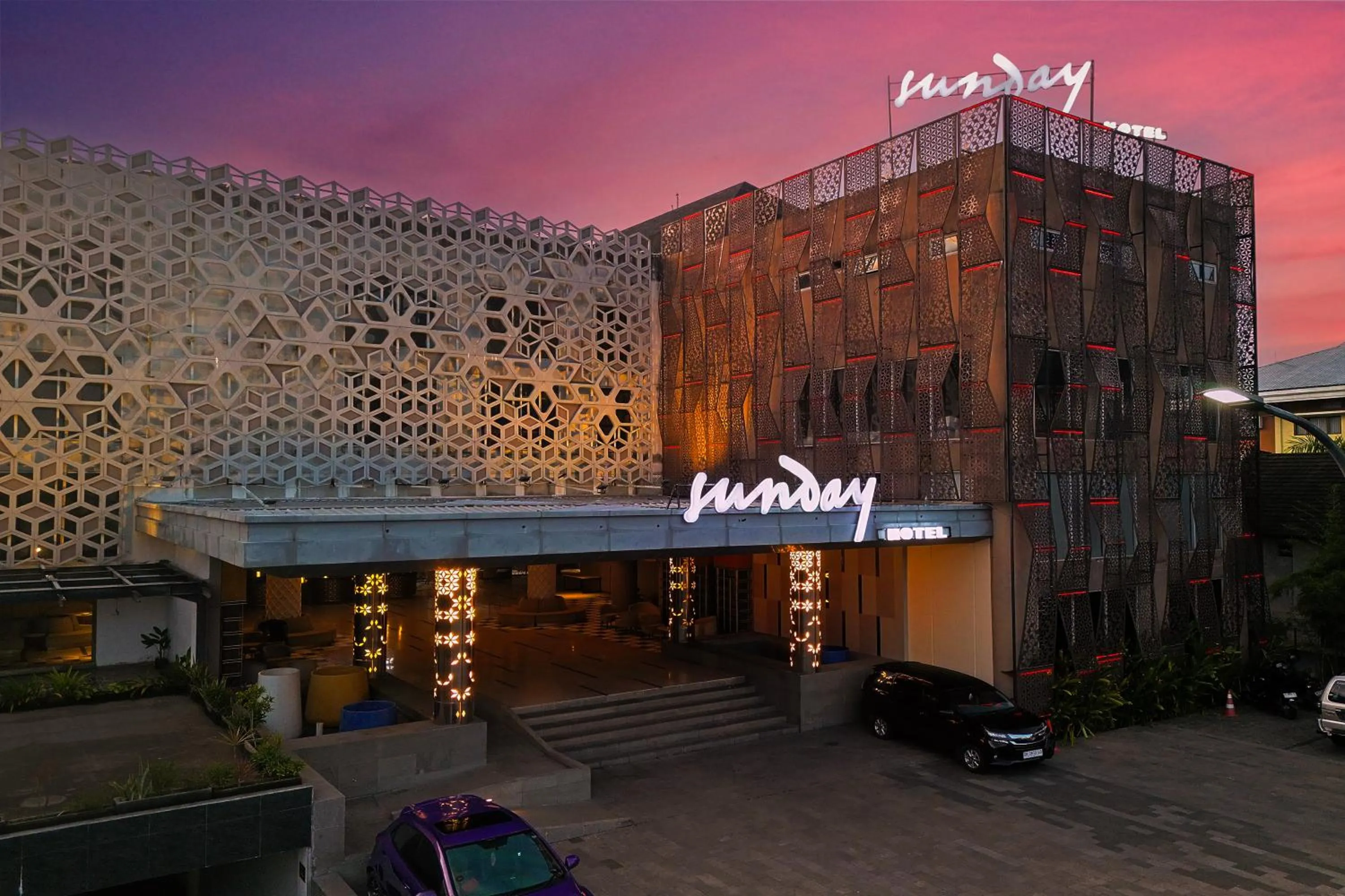Facade/entrance in Sunday Hotel Arshika Sunset Road