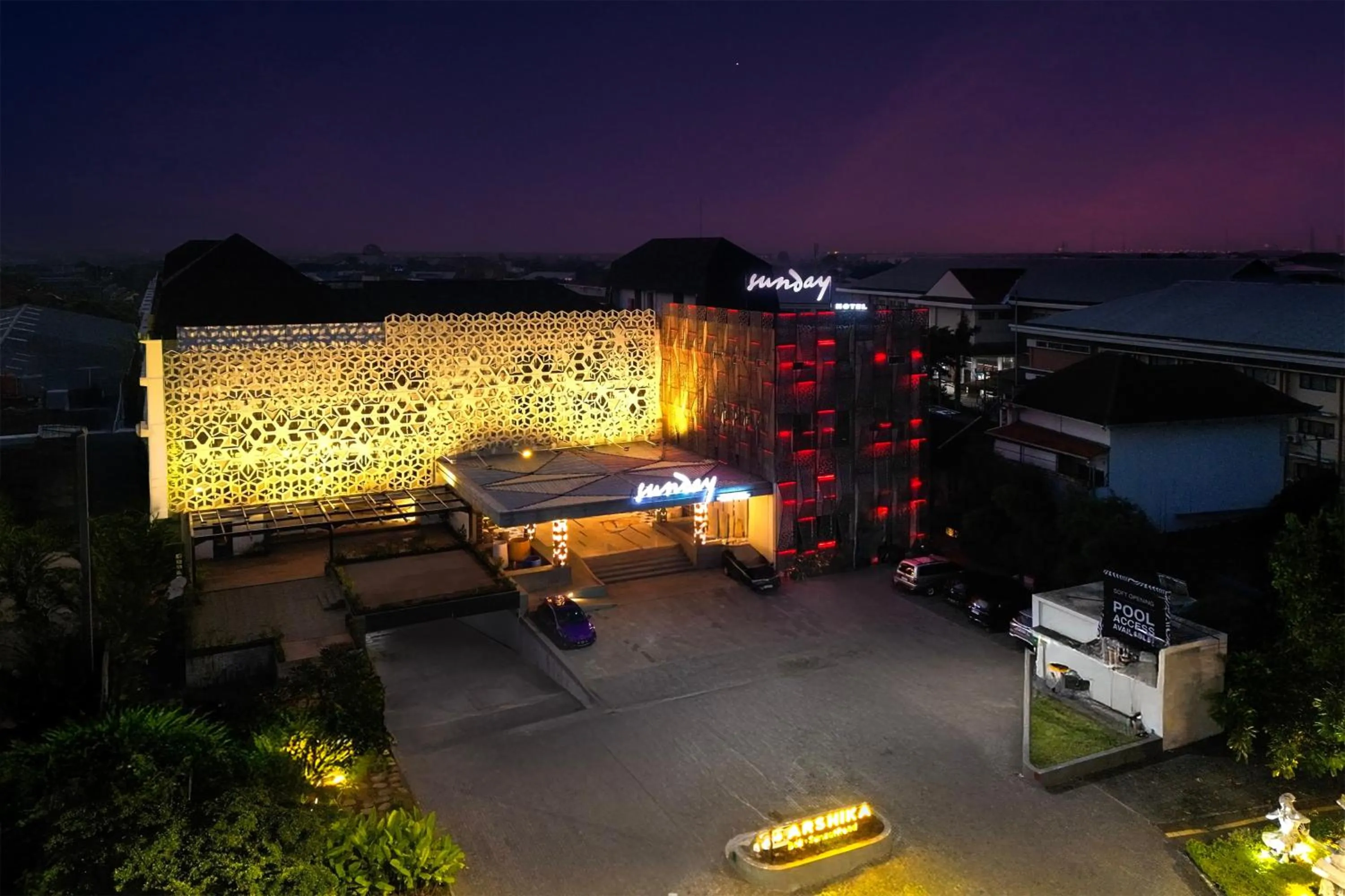 Facade/entrance in Sunday Hotel Arshika Sunset Road