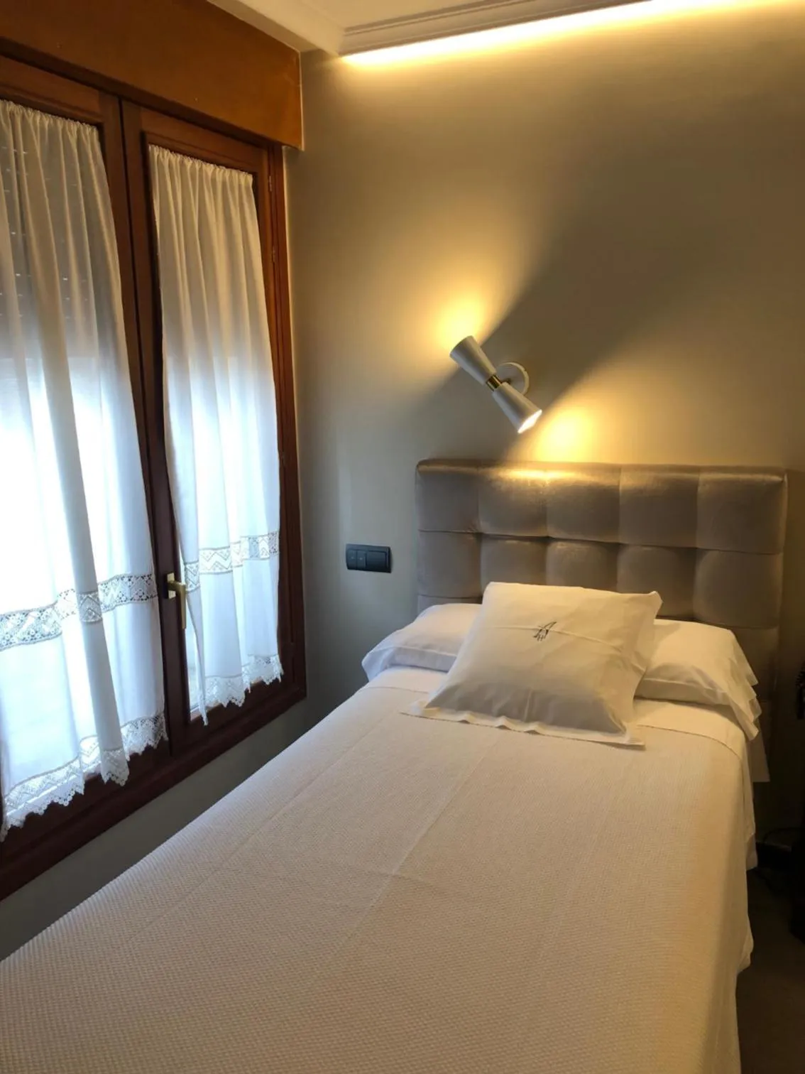 Bed in Hostal Astoria