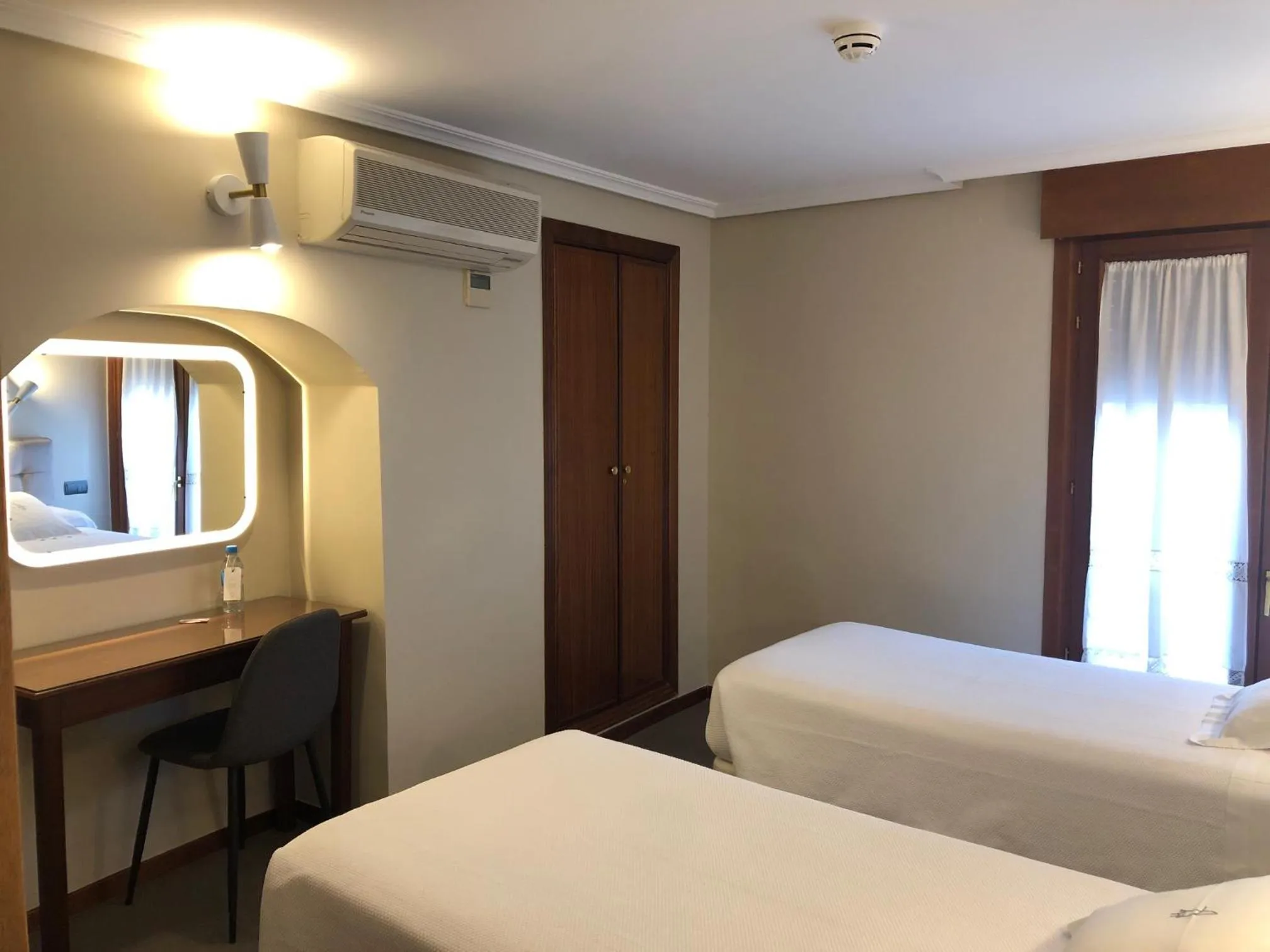 Bed in Hostal Astoria