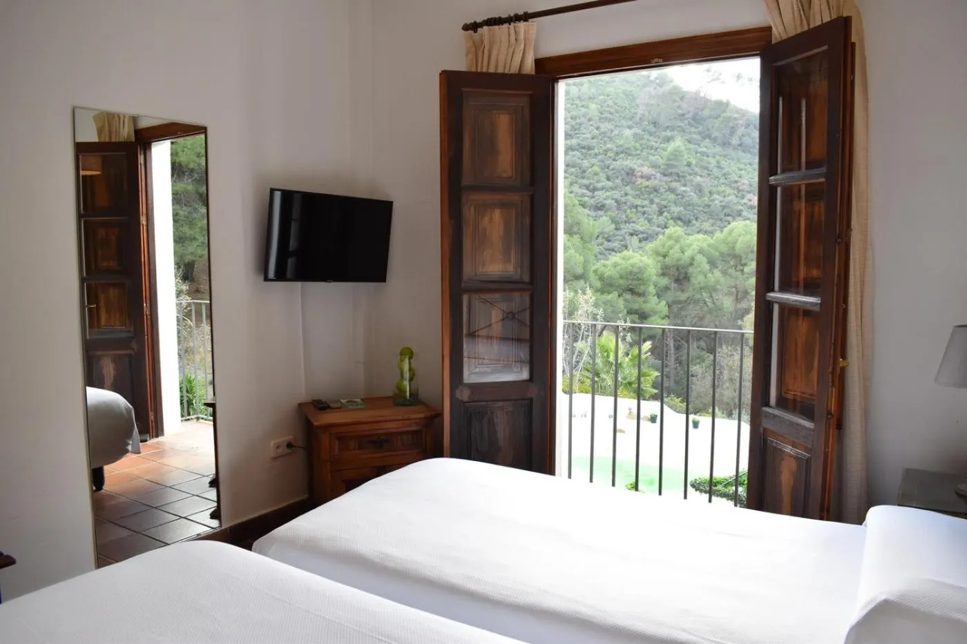 Bed in Hotel Humaina