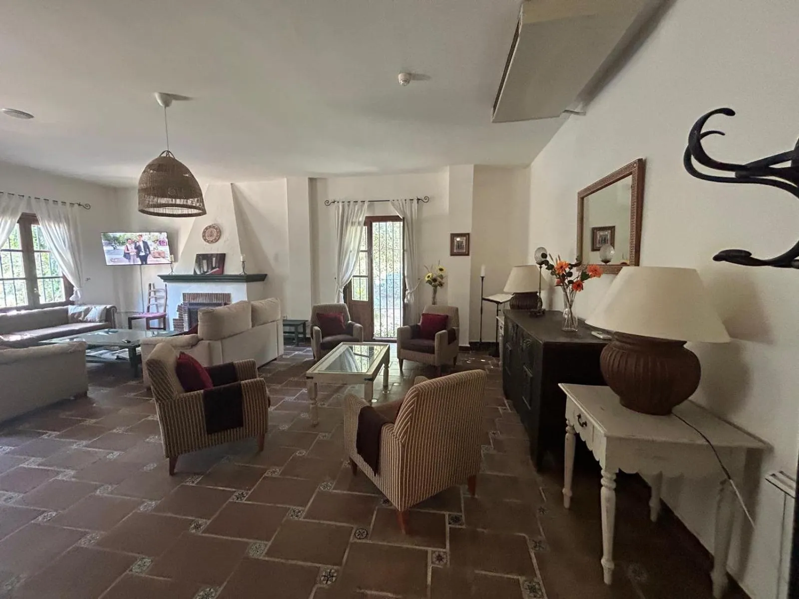 Property building in Hotel Humaina