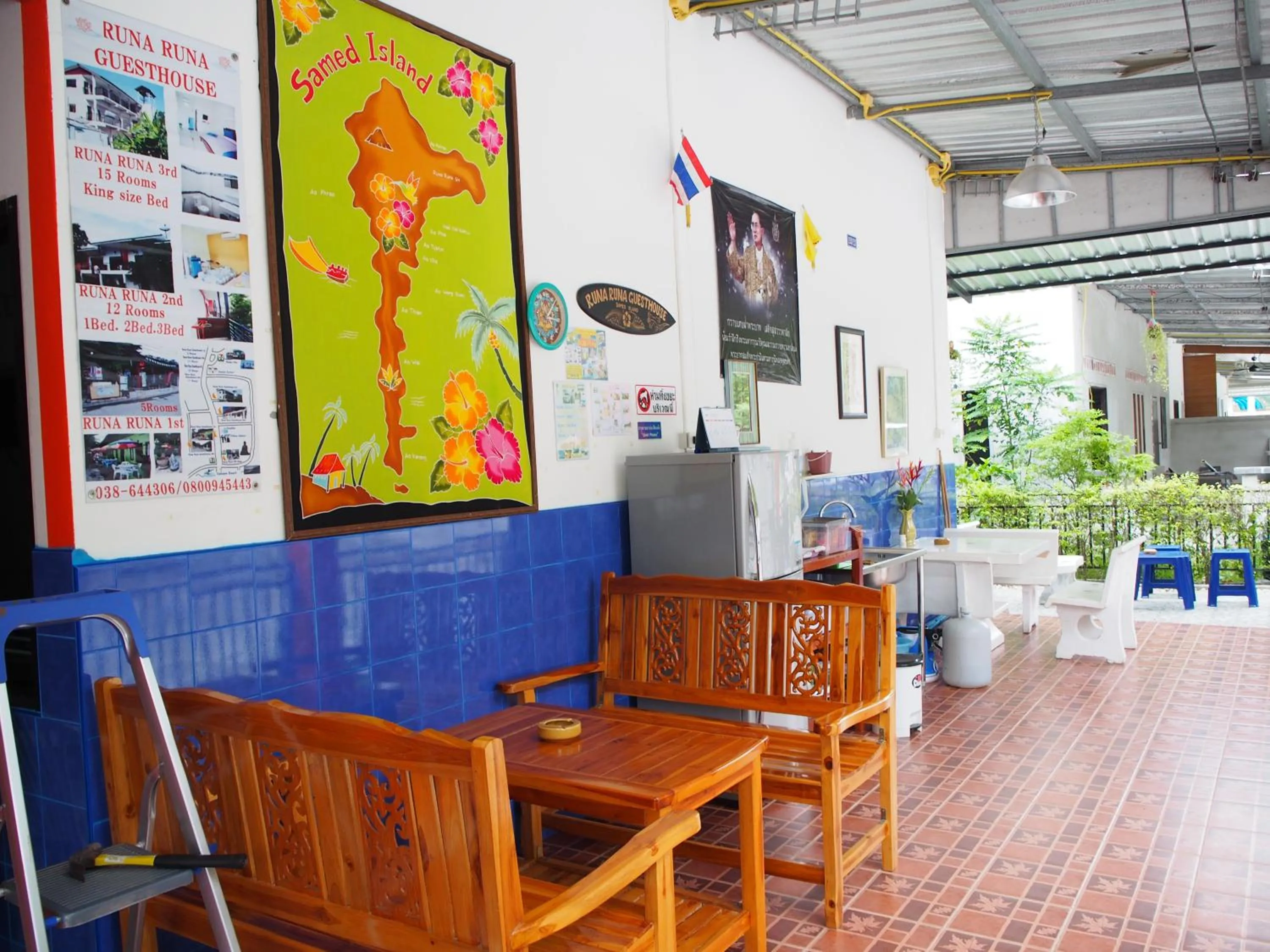 Seating area in Runa Runa The Best Samed Island