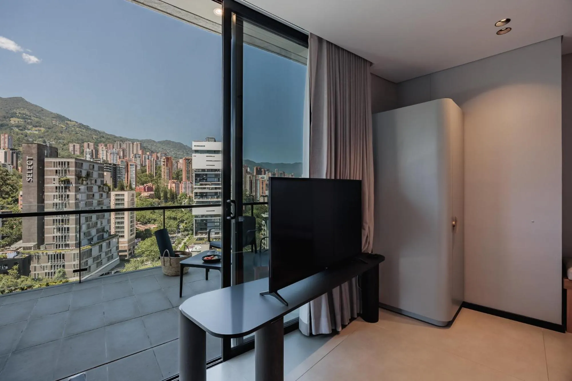 TV and multimedia in Seissta Medellín