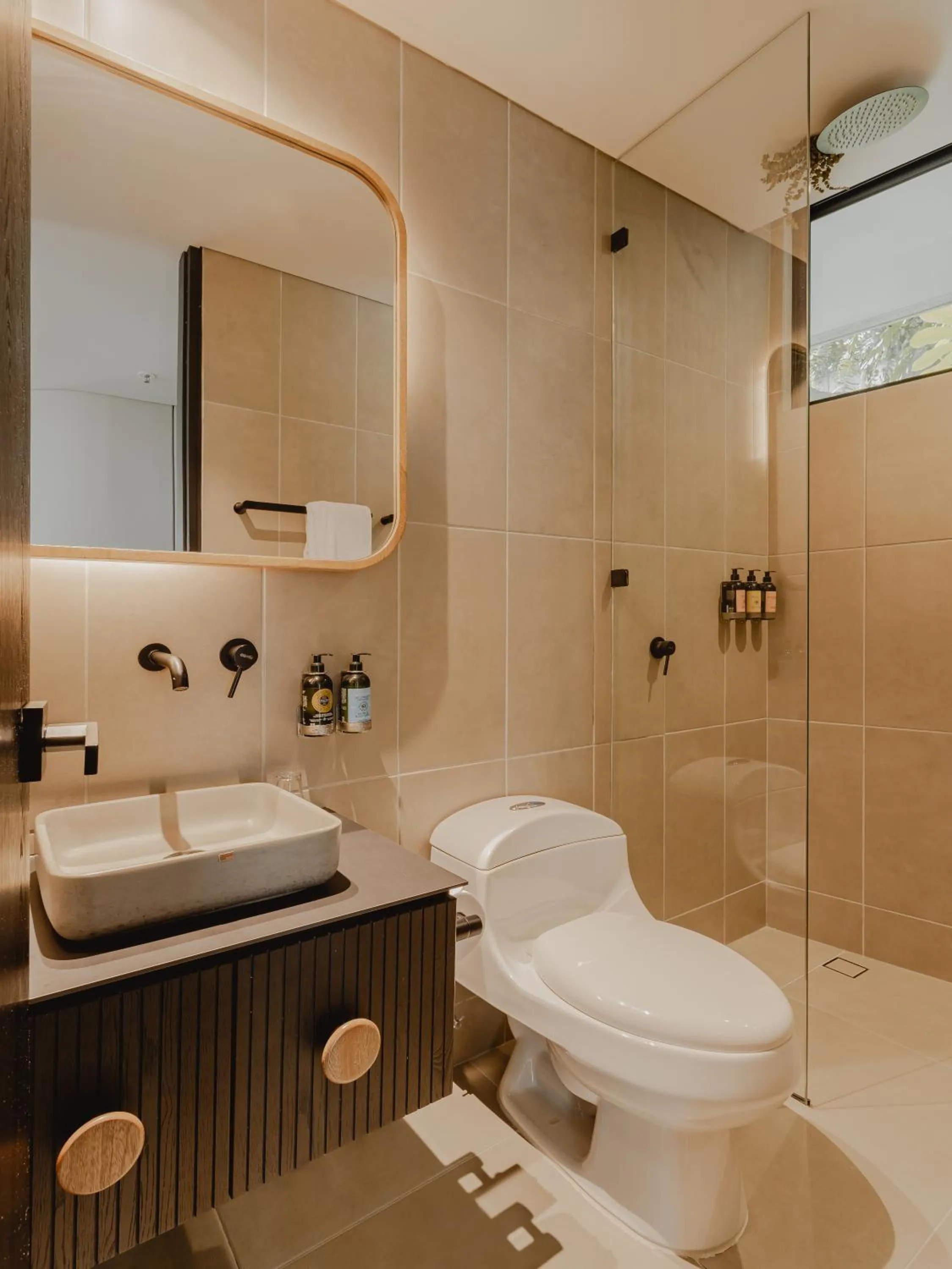 Shower in Seissta Medellín